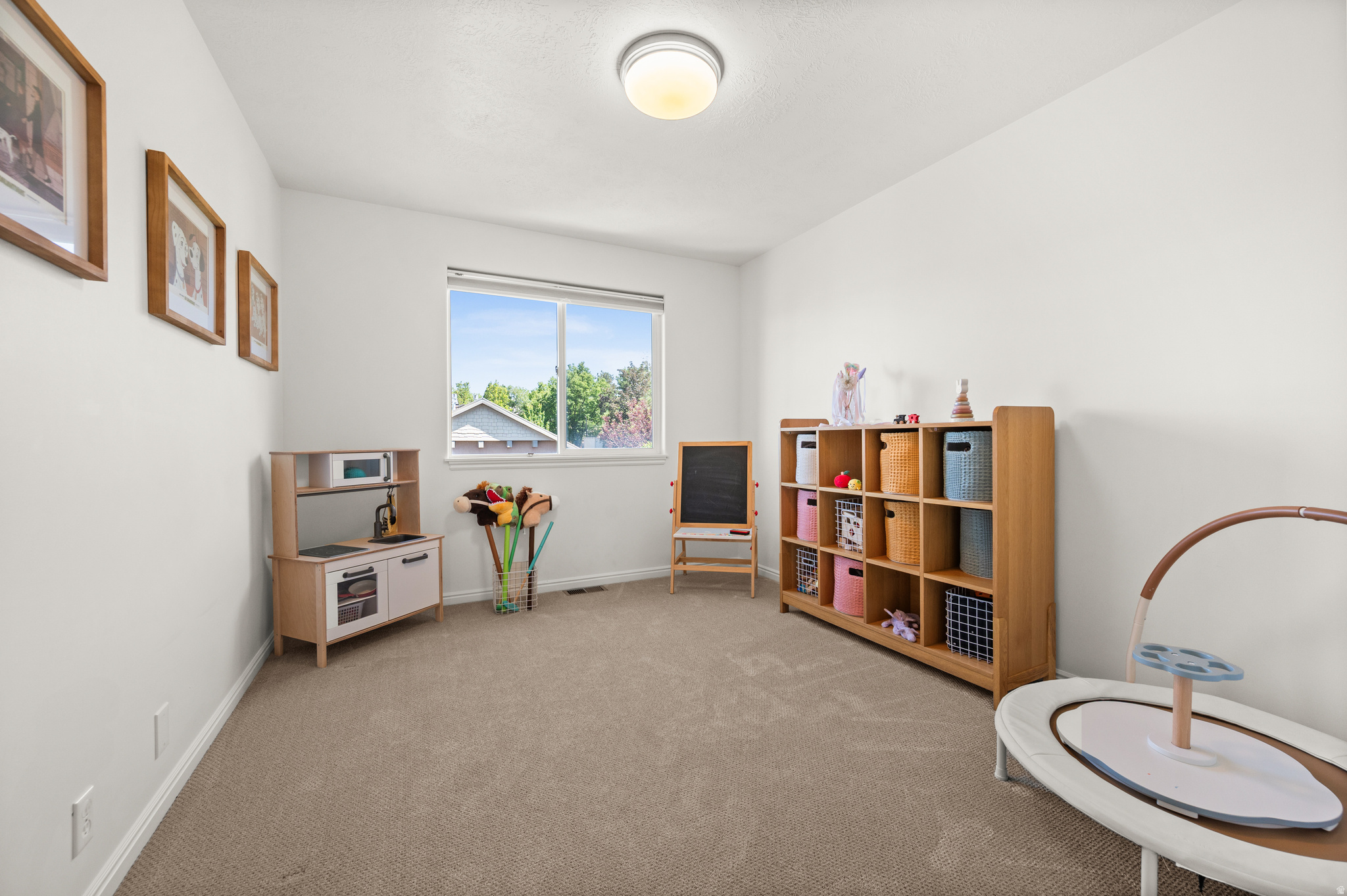 SKY PINES OF HOLLADAY - Residential