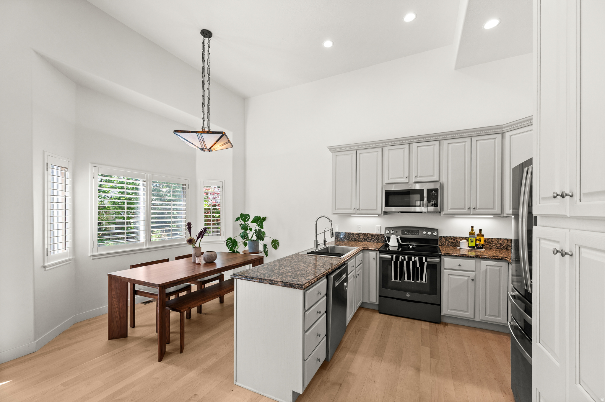 SKY PINES OF HOLLADAY - Residential