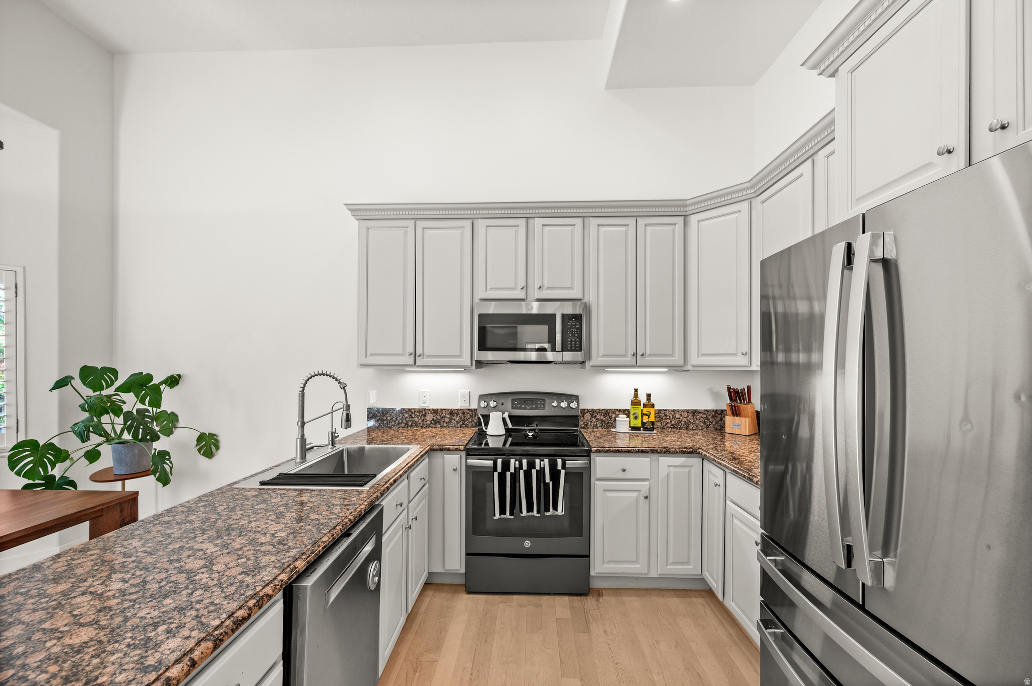 SKY PINES OF HOLLADAY - Residential