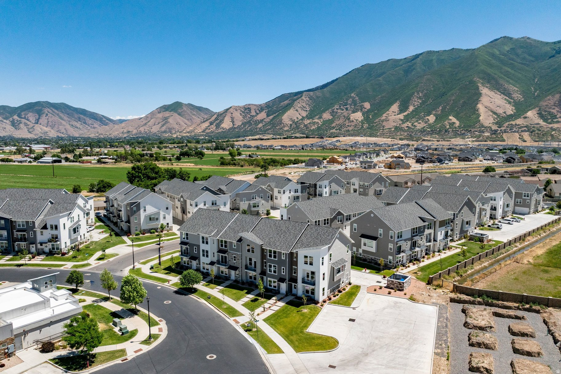 RIDGE - Residential