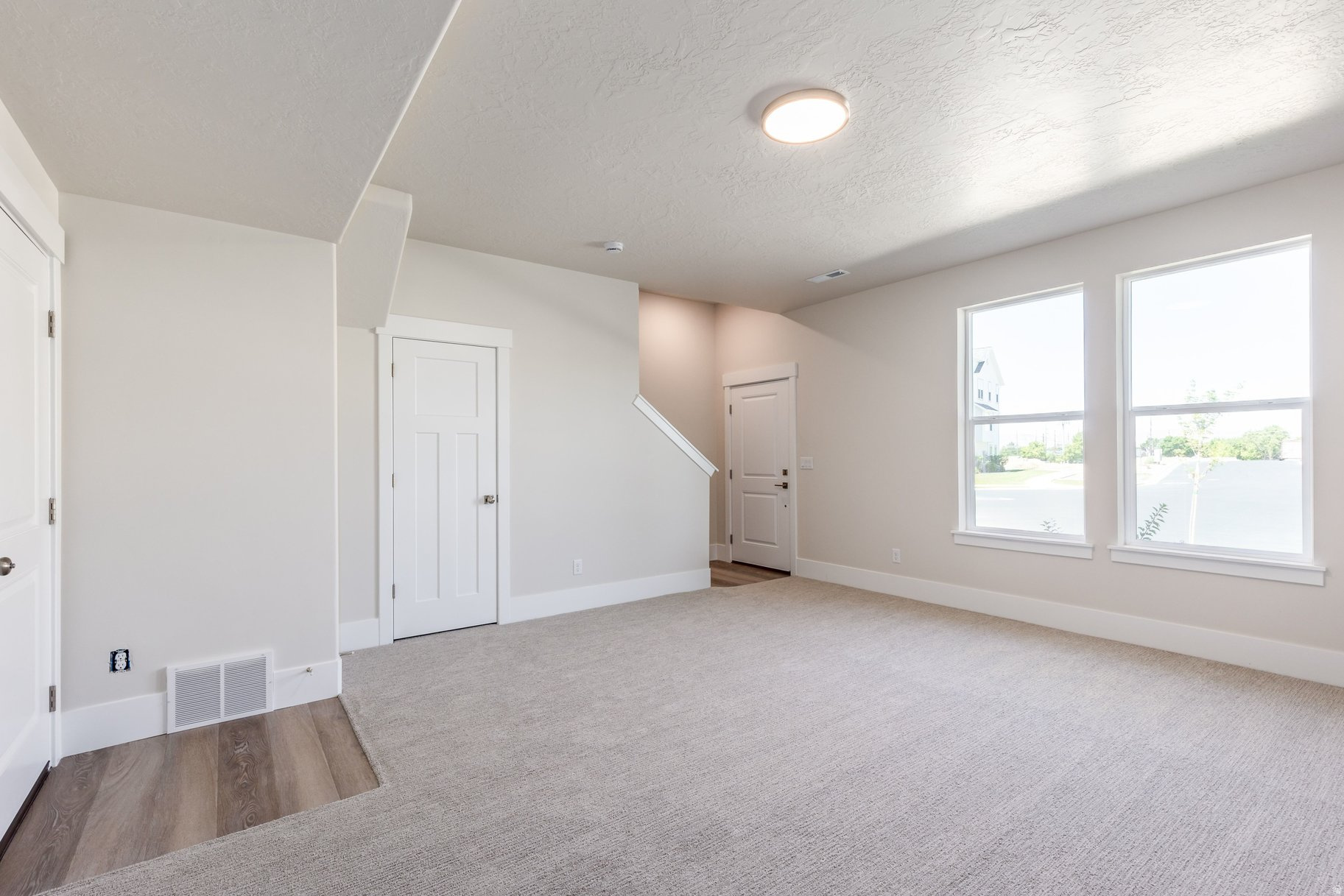 RIDGE - Residential