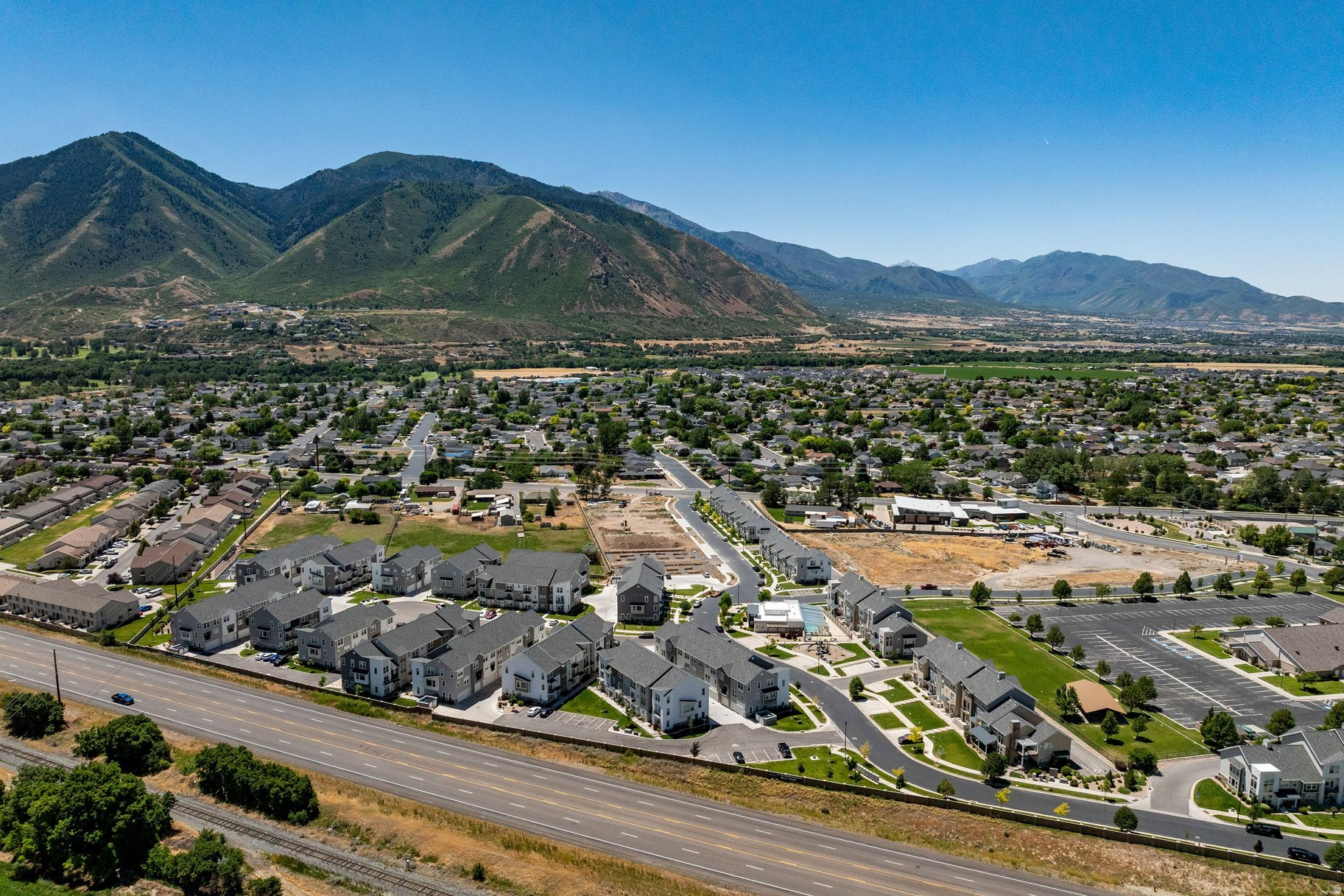 RIDGE - Residential