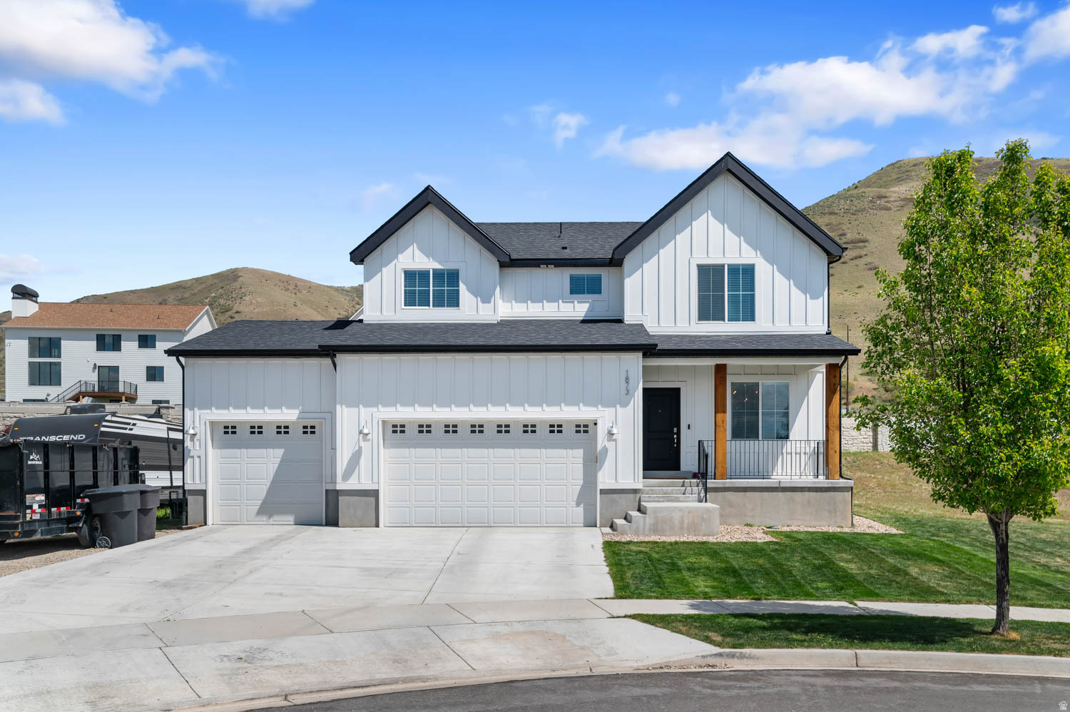 Welcome to this beautifully maintained 4-bedroom, 3-bathroom home nestled on a spacious lot in the heart of Payson with exceptional mountain views! Offering the perfect blend of comfort, functionality, and space, this home features a desirable open-concept layout filled with natural light and designed for both everyday living and entertaining.