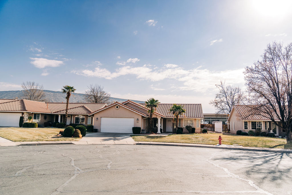 VILLAS AT GREEN VALLEY - Residential