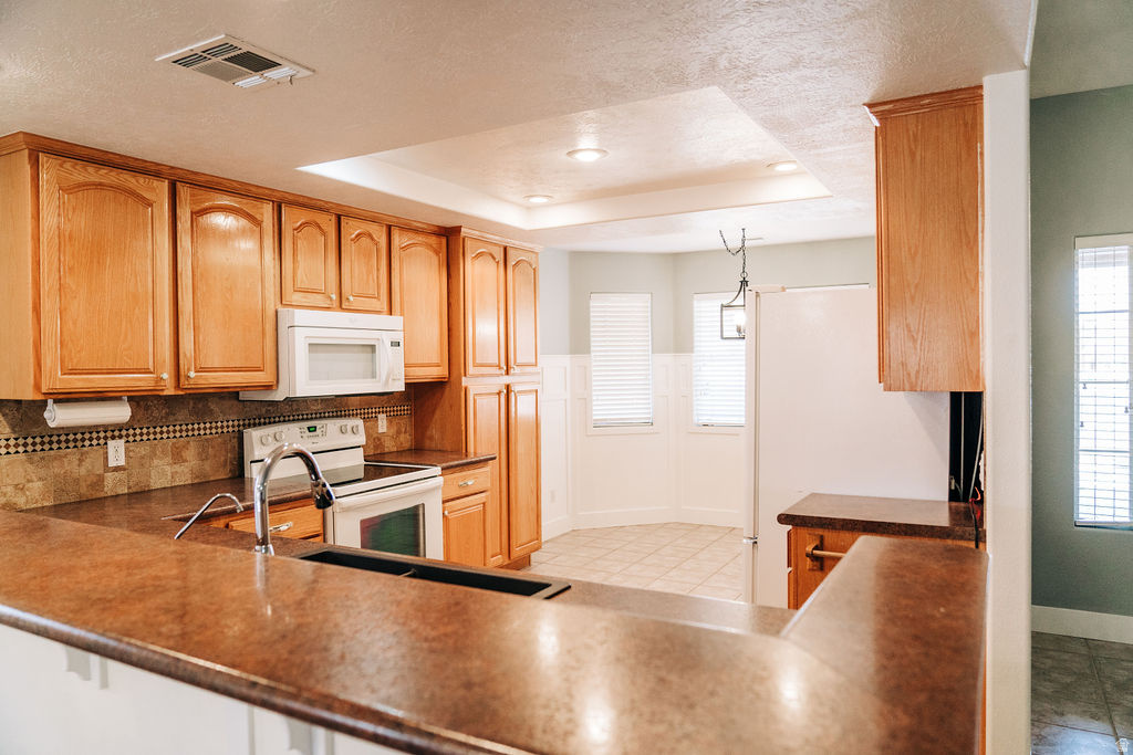 VILLAS AT GREEN VALLEY - Residential