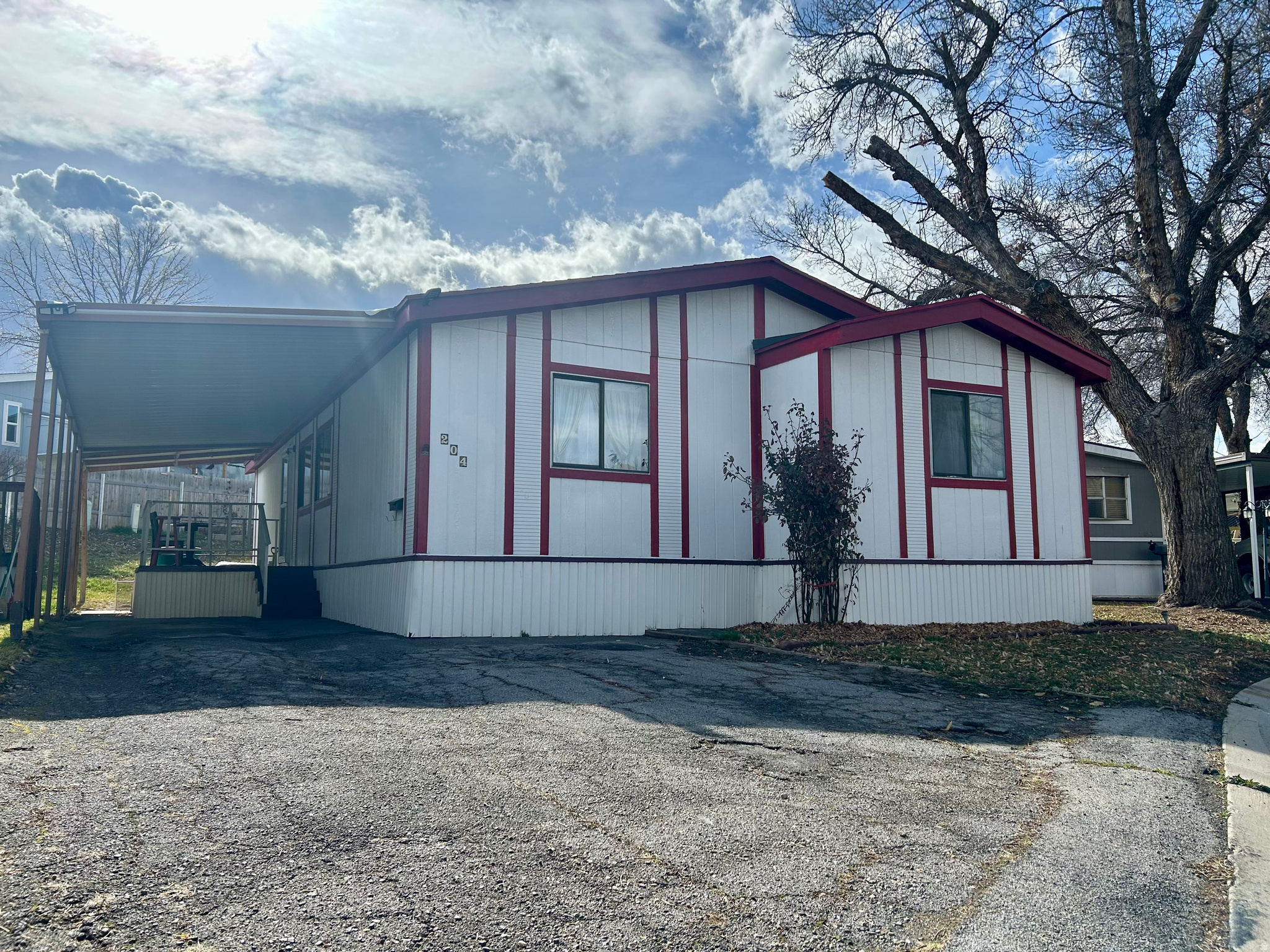 This Beautiful home is Located in a wonderful 55 plus community,  ready for a new owner to add a few finishing touches to make it their own,buyer must be approved through Cottonwood Coves, gated community, pets permitted, spacious home,Close to Everything.Don't miss this great opportunity!