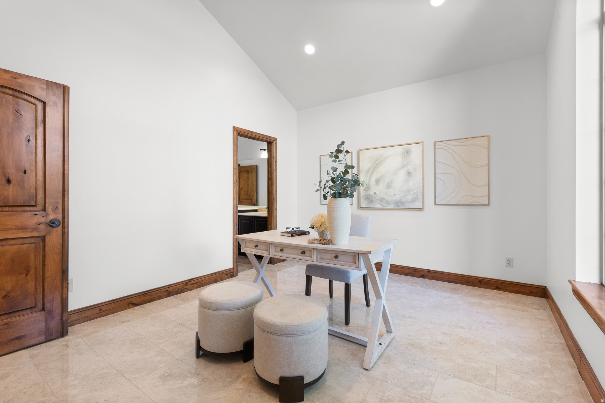 CRESCENT HOLLOW - Residential