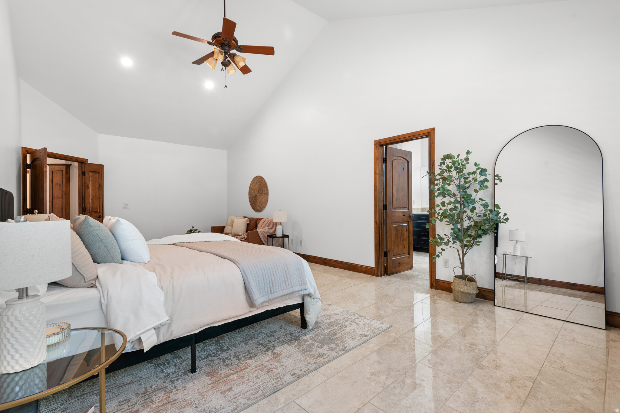 CRESCENT HOLLOW - Residential