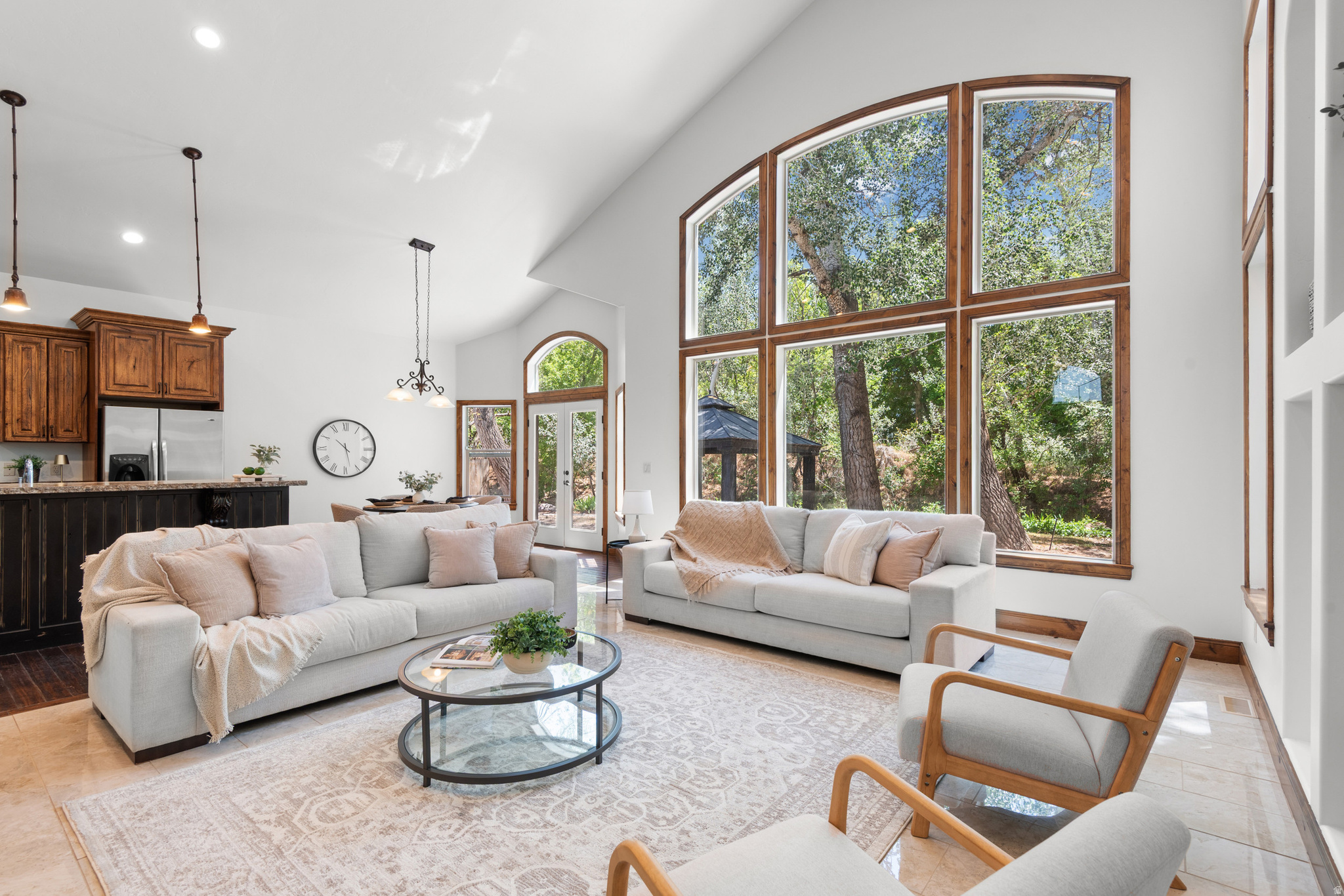 CRESCENT HOLLOW - Residential