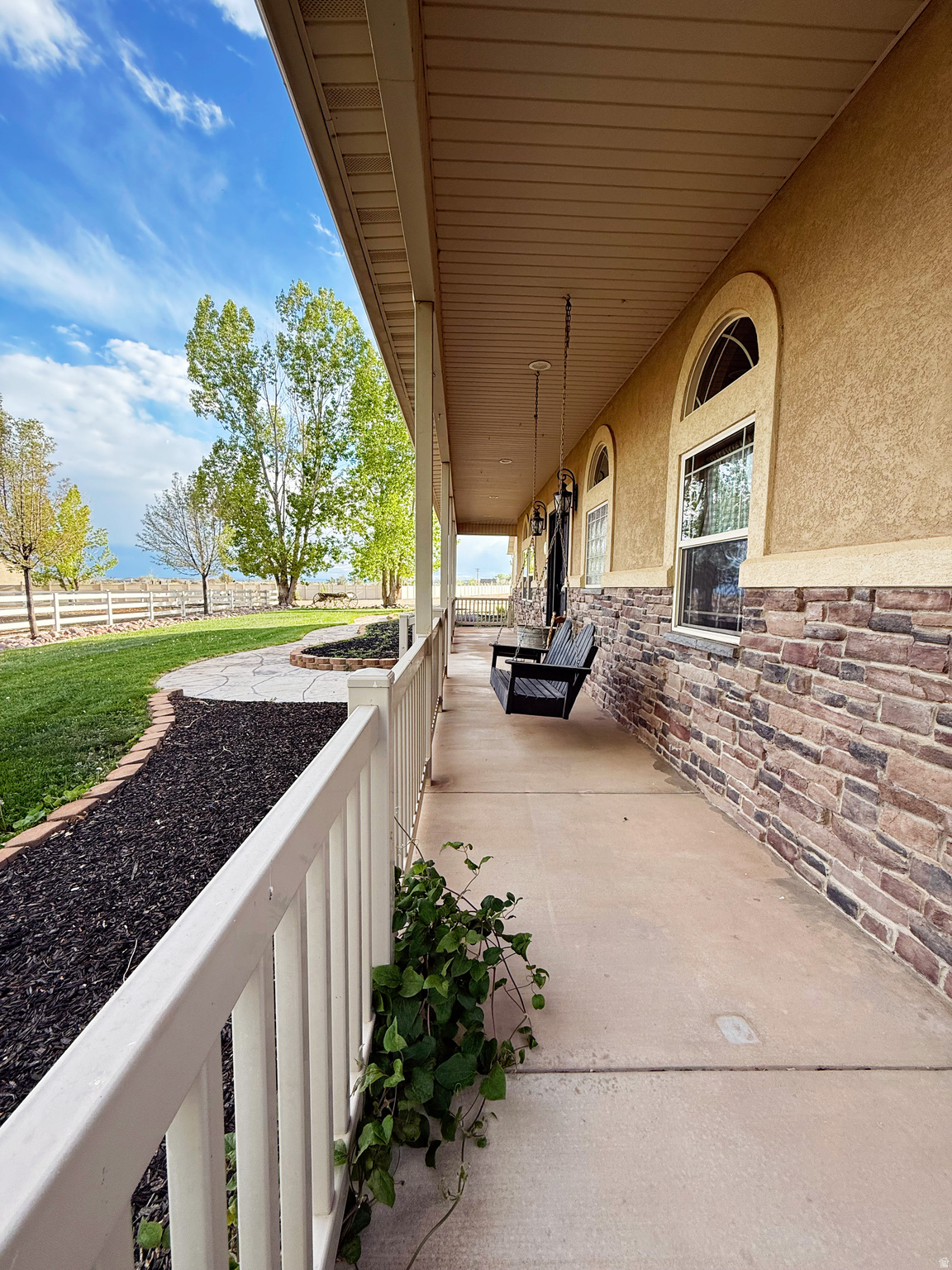 CAROLINE - Residential