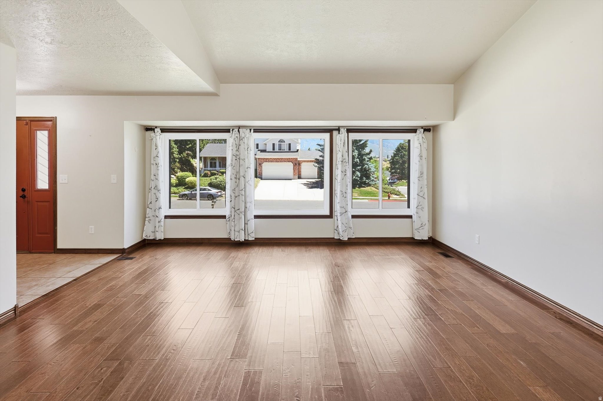 PLEASANT VALLEY - Residential
