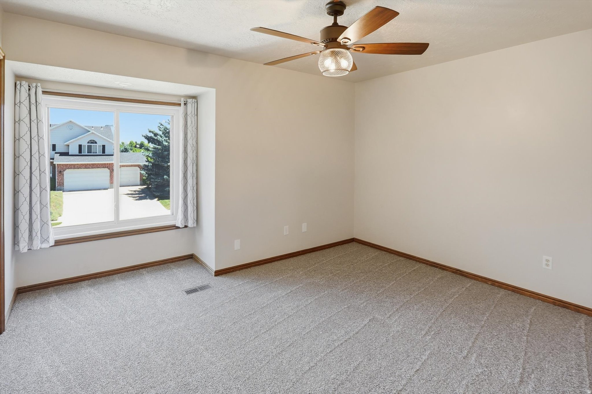 PLEASANT VALLEY - Residential