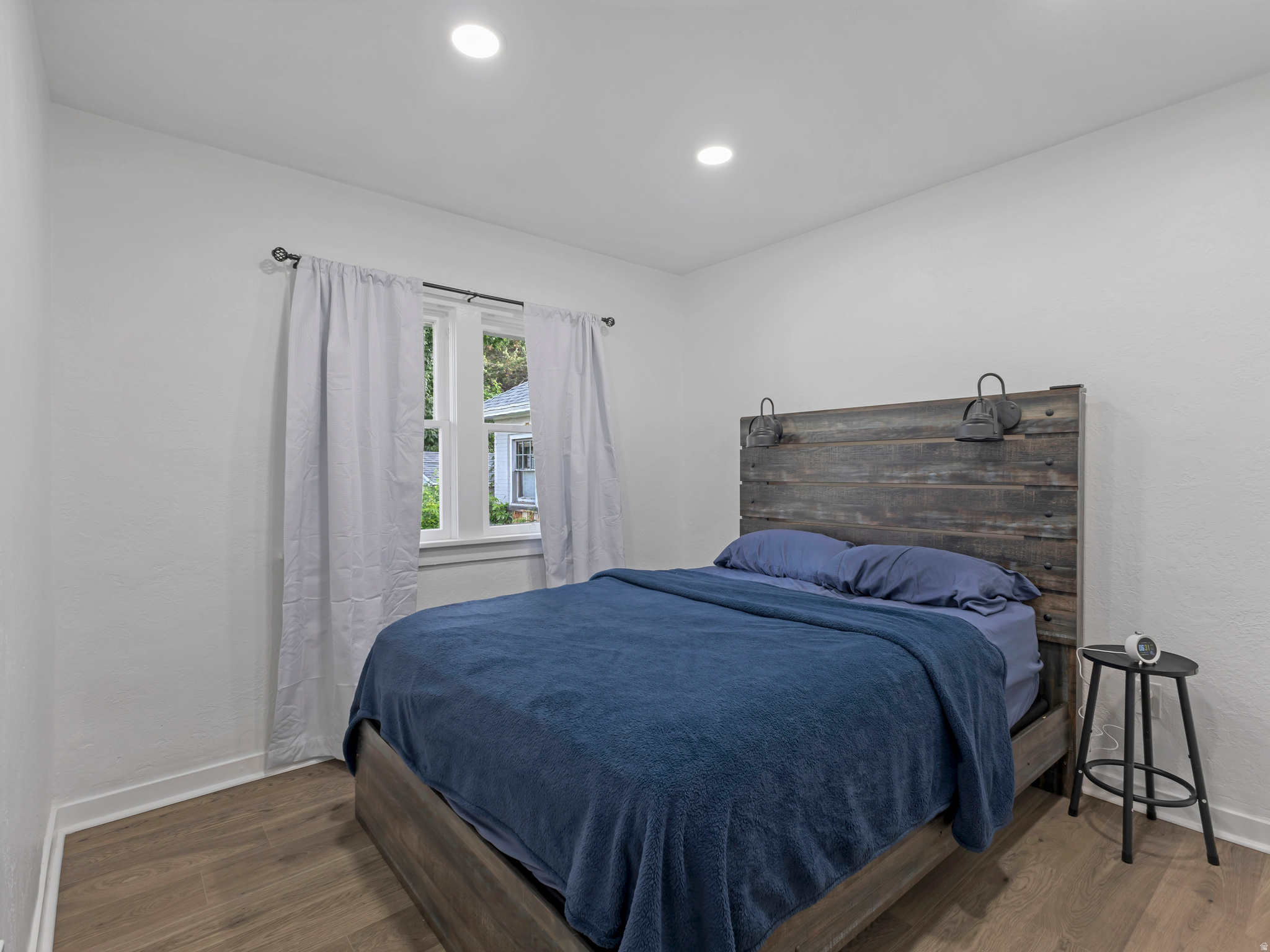 BELMONT - Residential