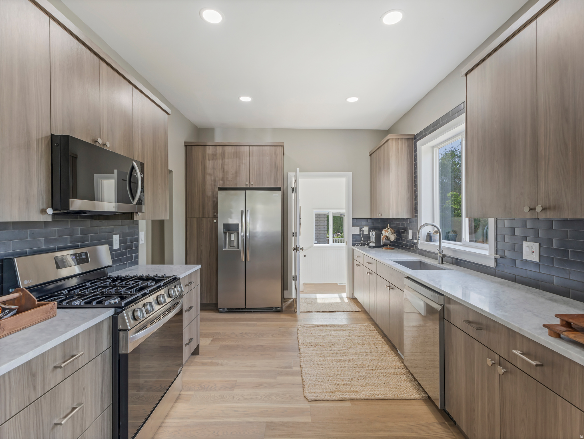 BELMONT - Residential
