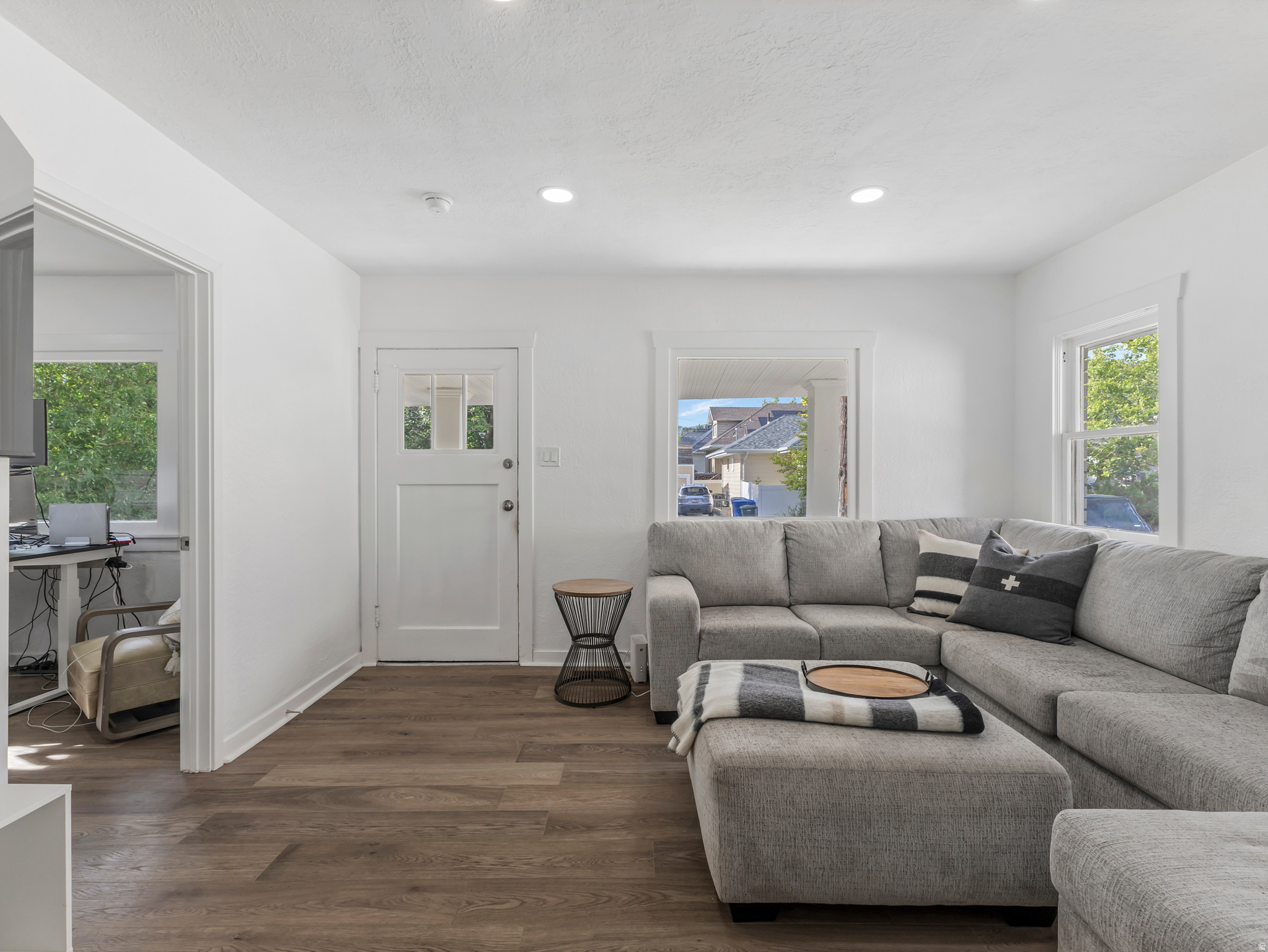 BELMONT - Residential