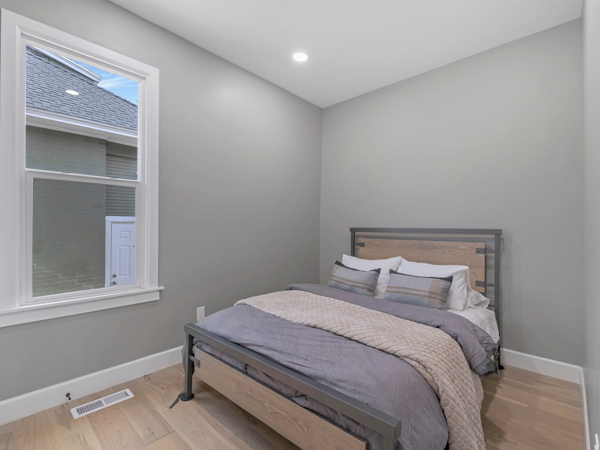 BELMONT - Residential