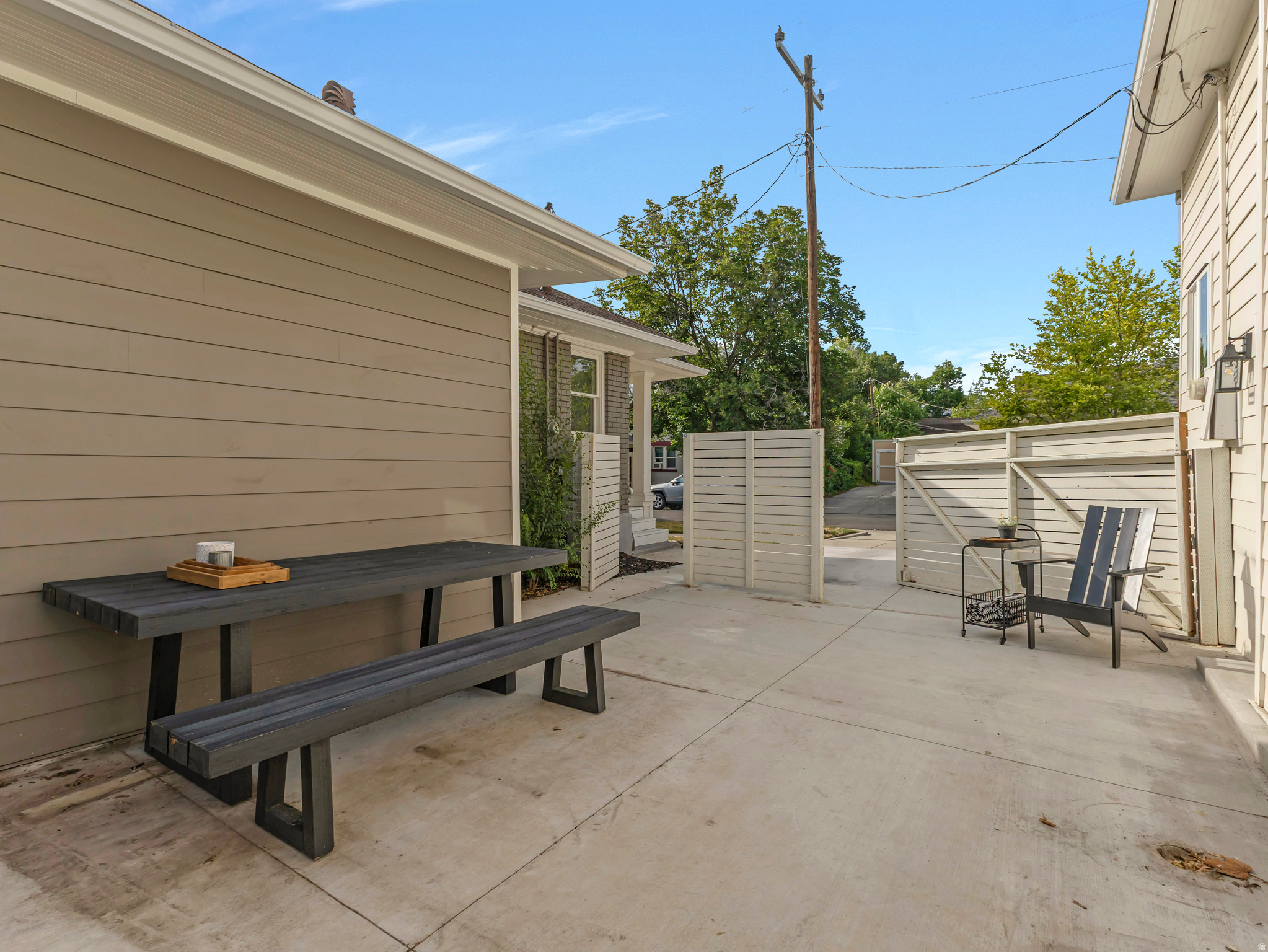 BELMONT - Residential