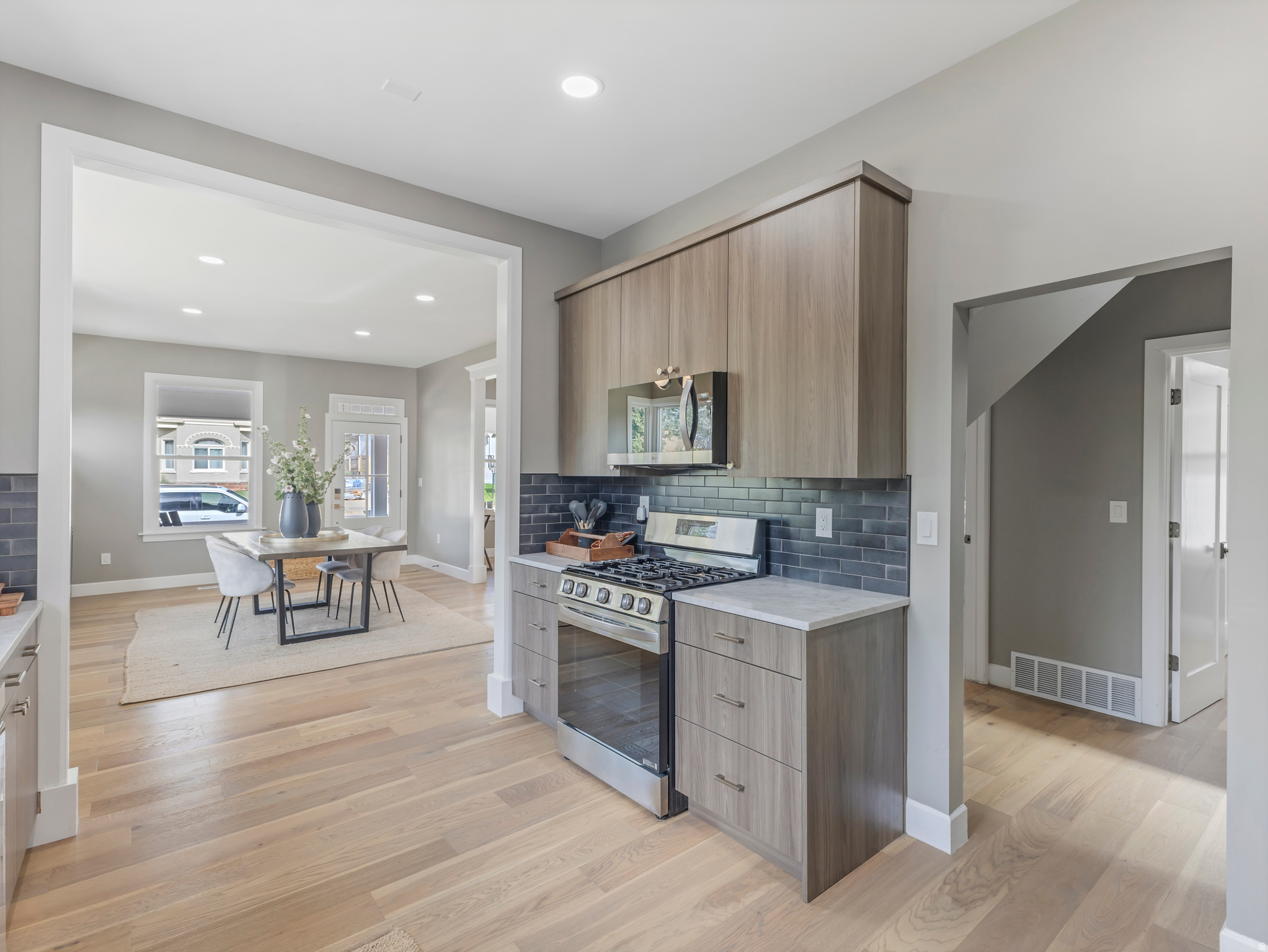 BELMONT - Residential