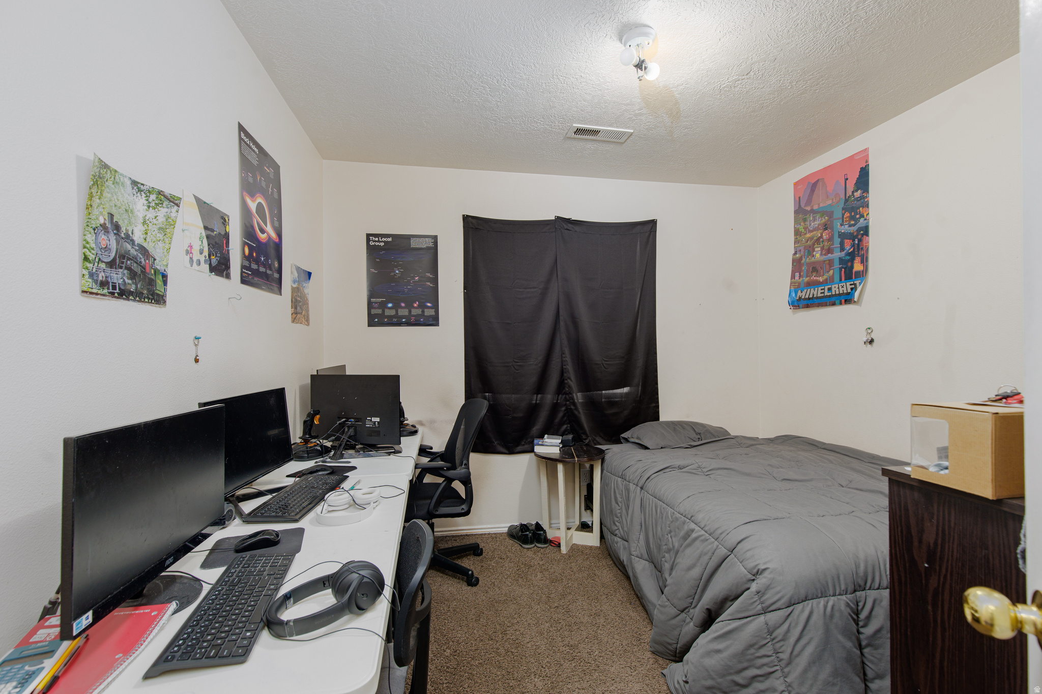 TWIN PALMS - Residential