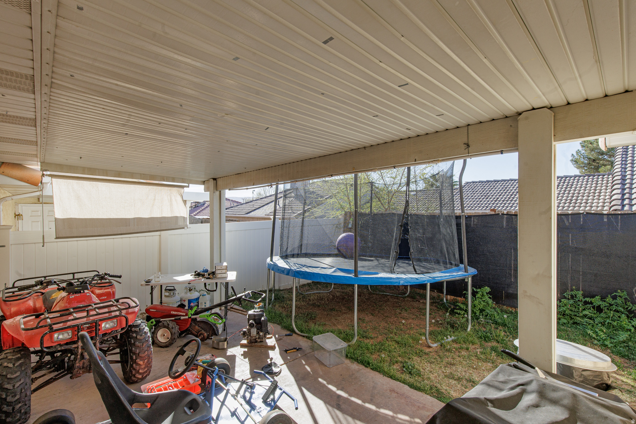 TWIN PALMS - Residential