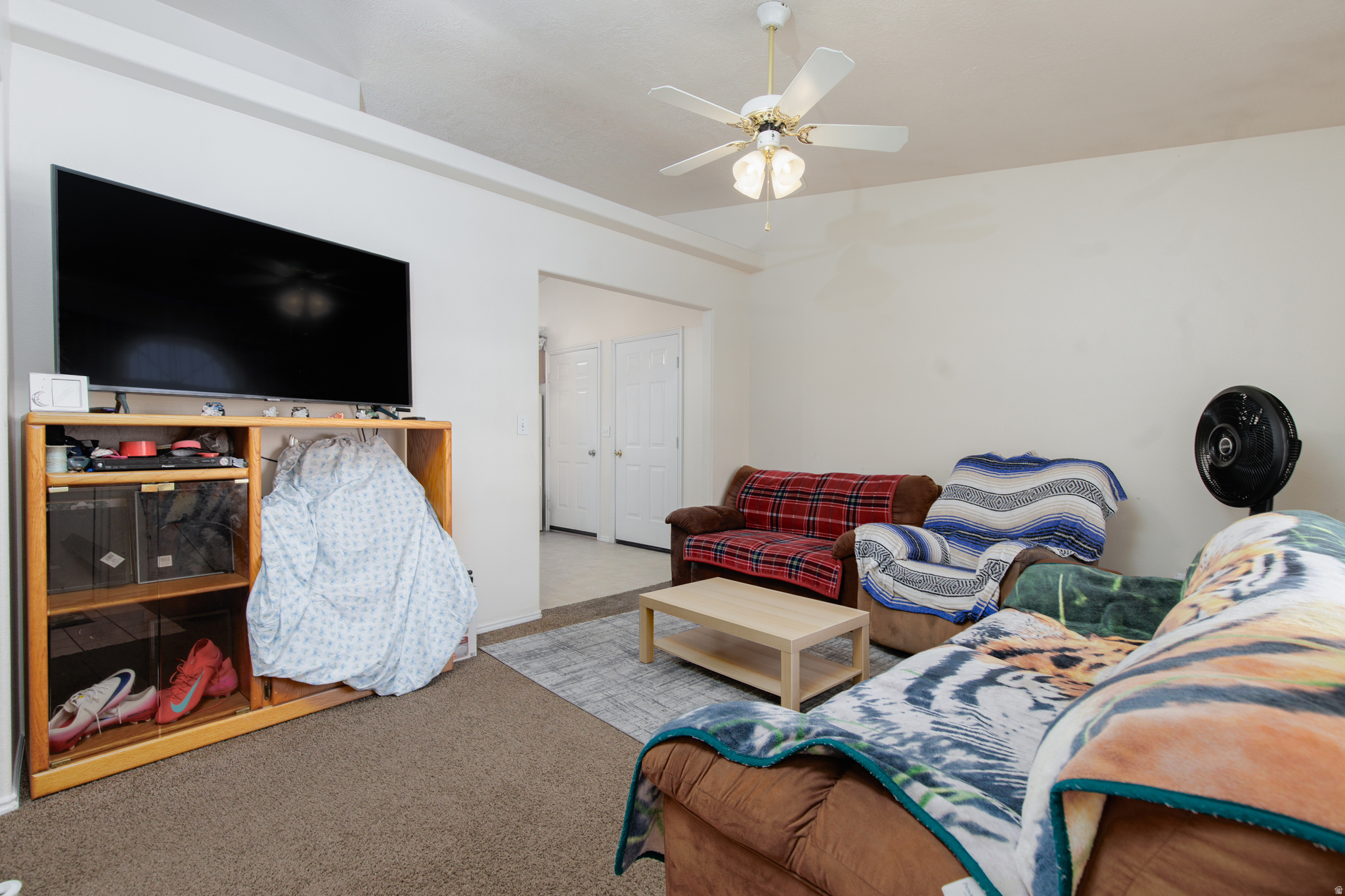 TWIN PALMS - Residential