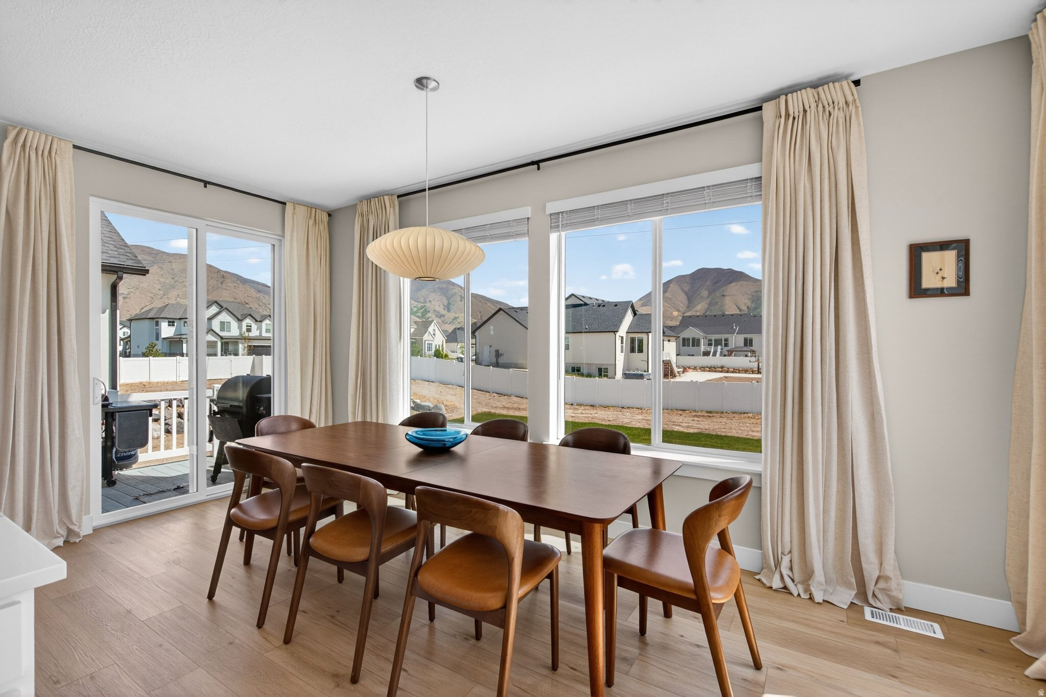 WHITING FARMS - Residential