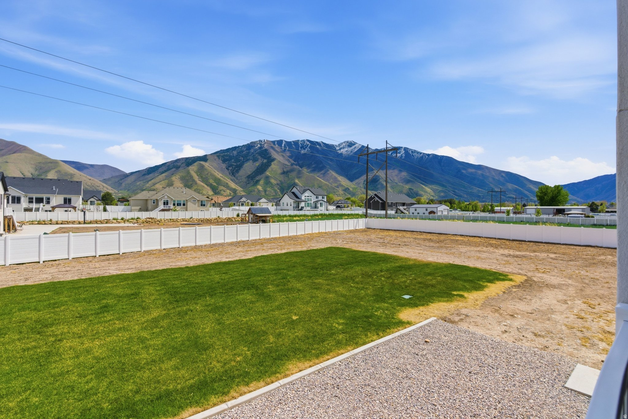 WHITING FARMS - Residential