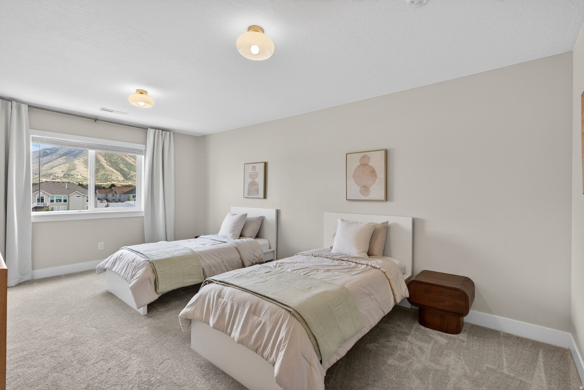 WHITING FARMS - Residential