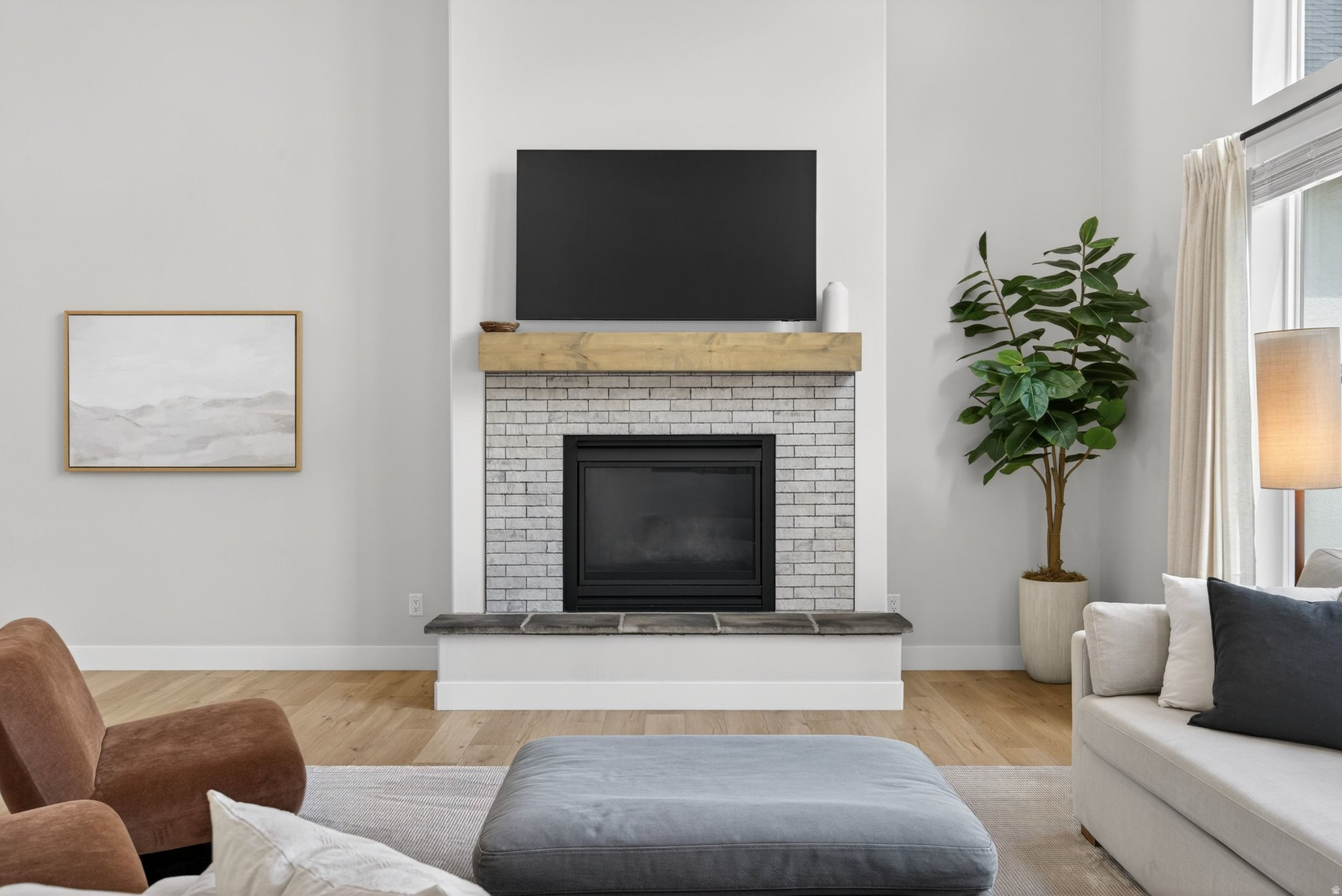 WHITING FARMS - Residential