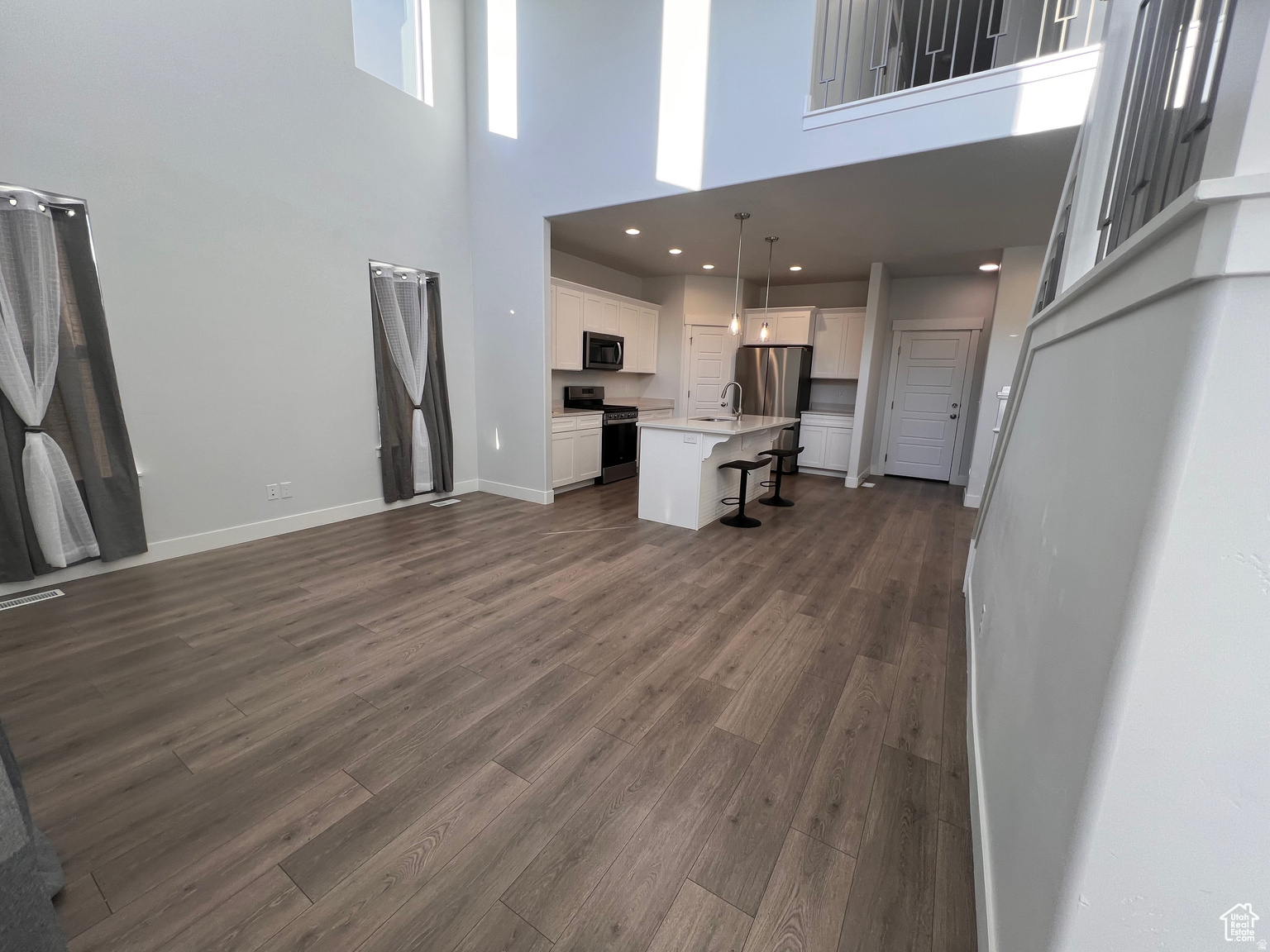 WILLOW POINT - Residential