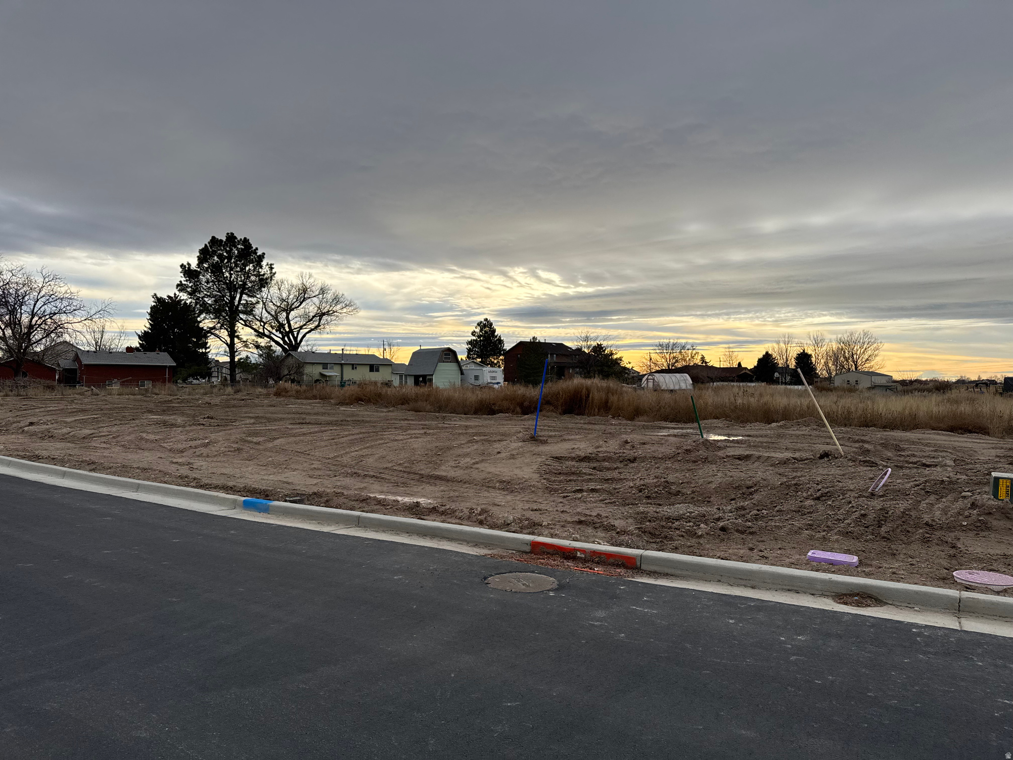 WEST VIEW - Land