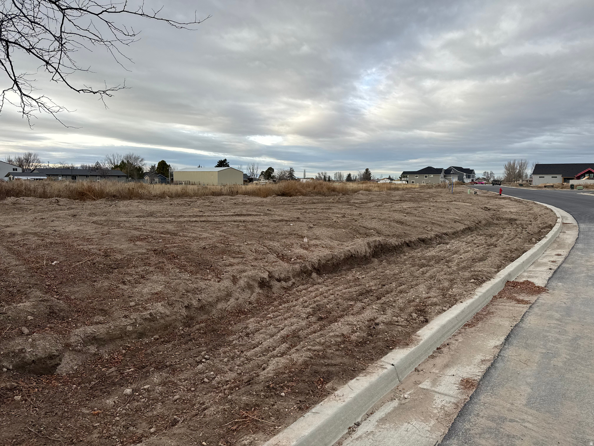 WEST VIEW - Land