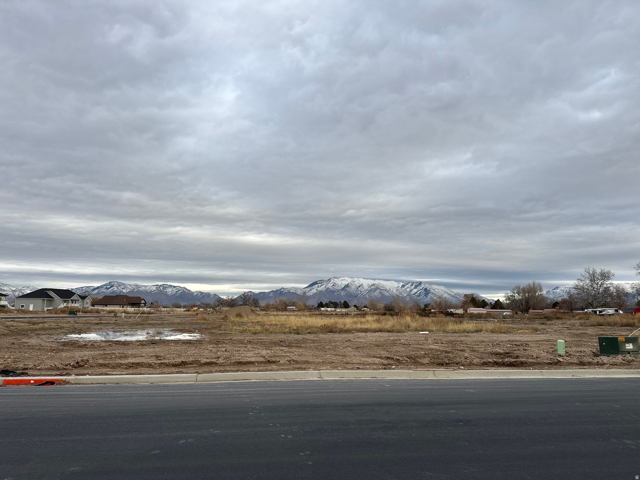 WEST VIEW - Land