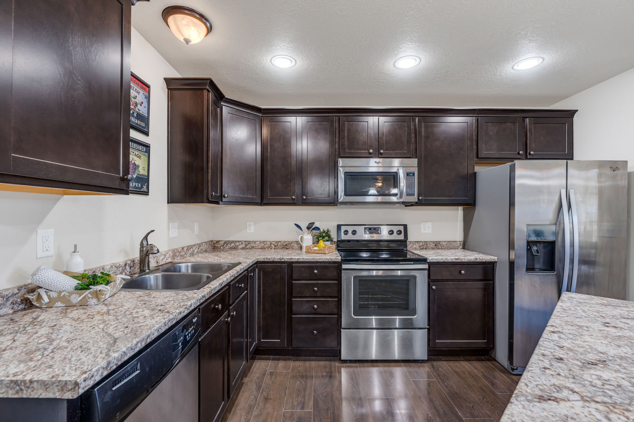 PINEAE VILLAGE PLAT - Residential