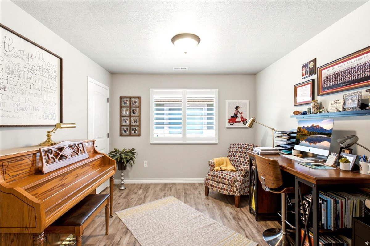 STONE CREEK VILLAGE - Residential