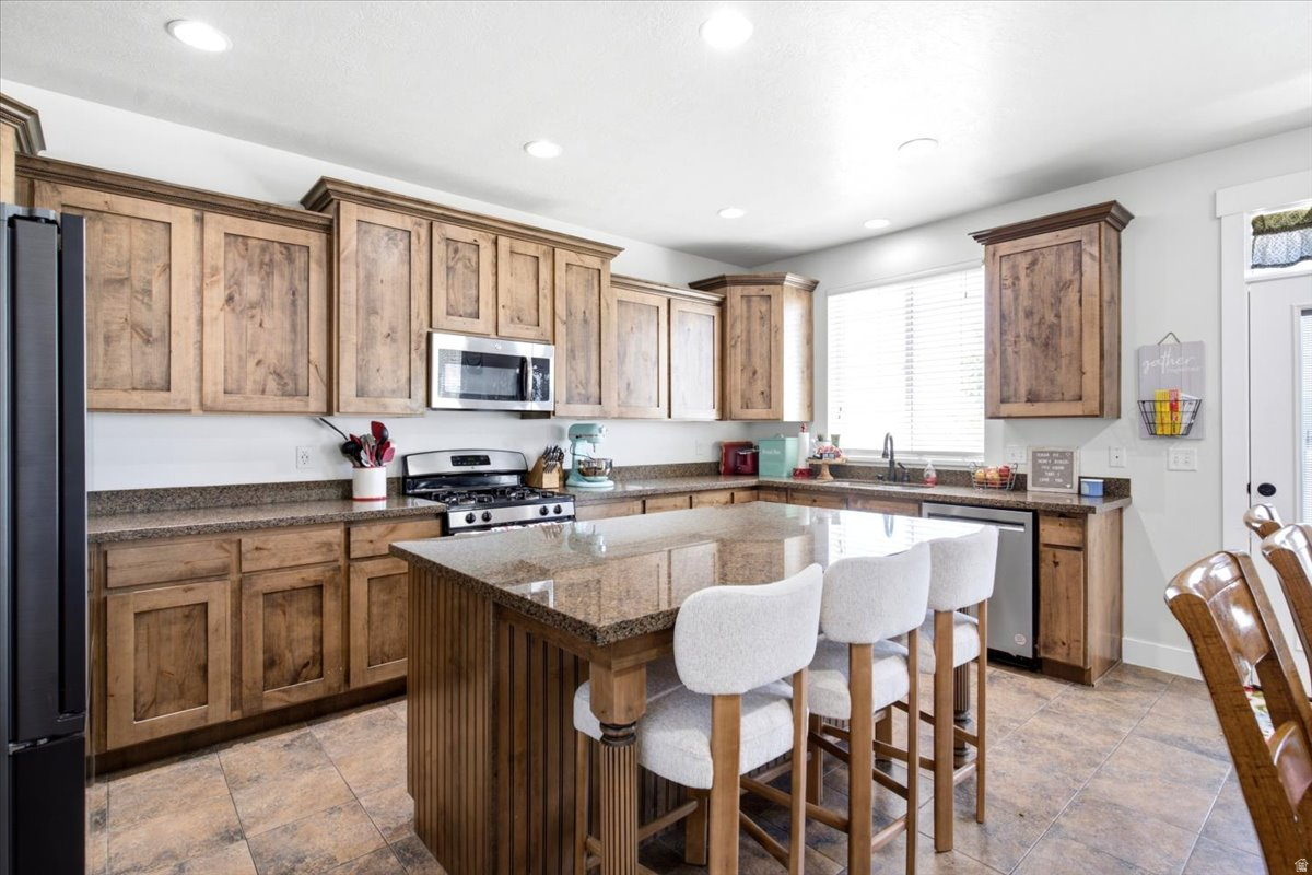 LAKE POINT EST - Residential