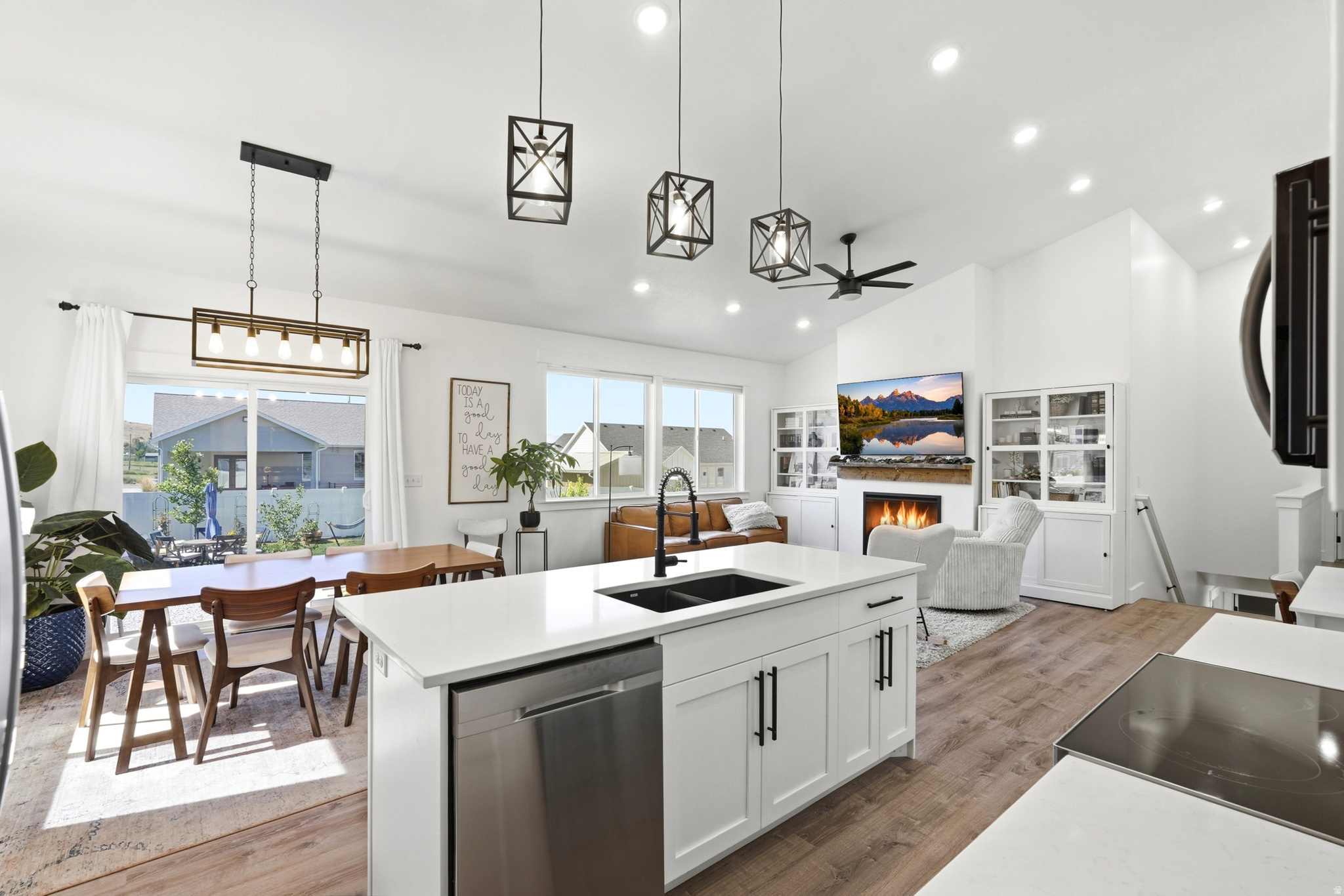 TRAVELERS LANE SUBDIVISION - Residential