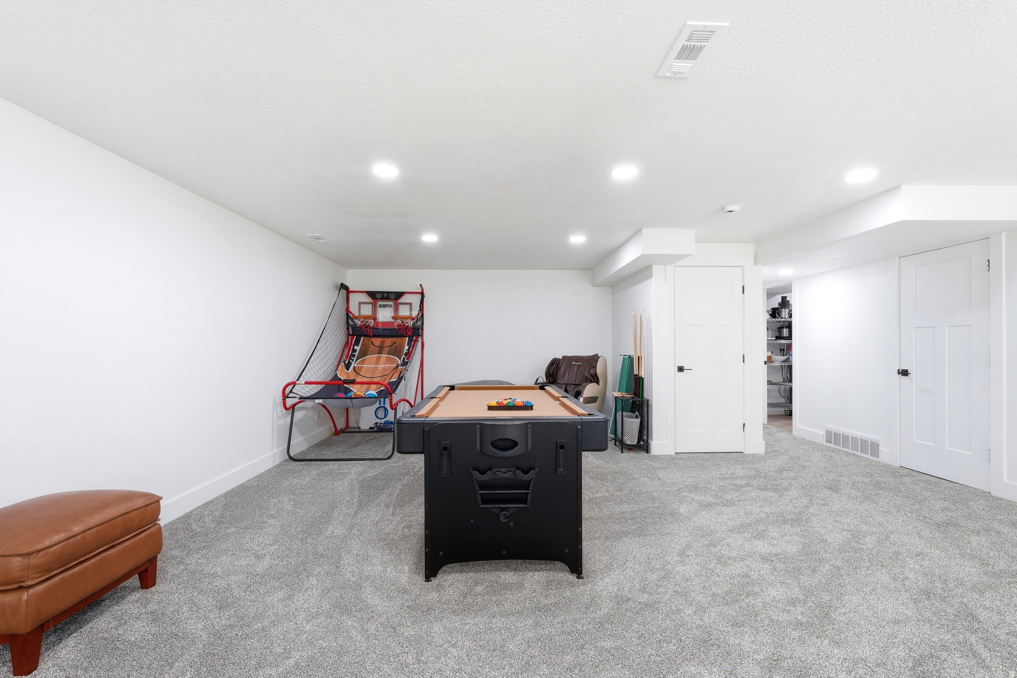 TRAVELERS LANE SUBDIVISION - Residential