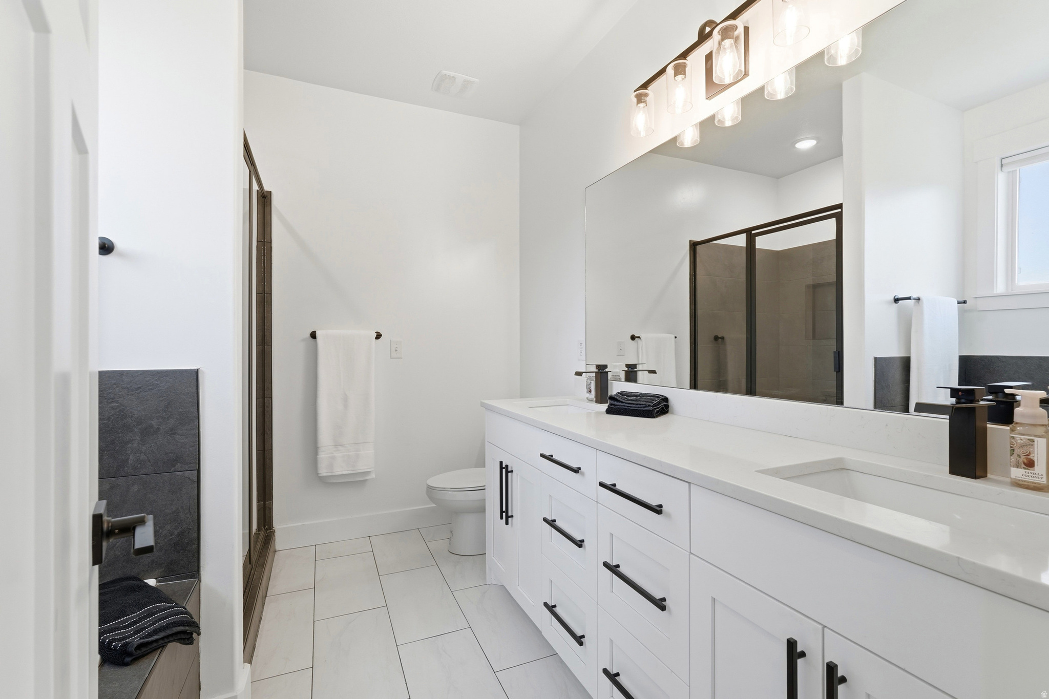 TRAVELERS LANE SUBDIVISION - Residential