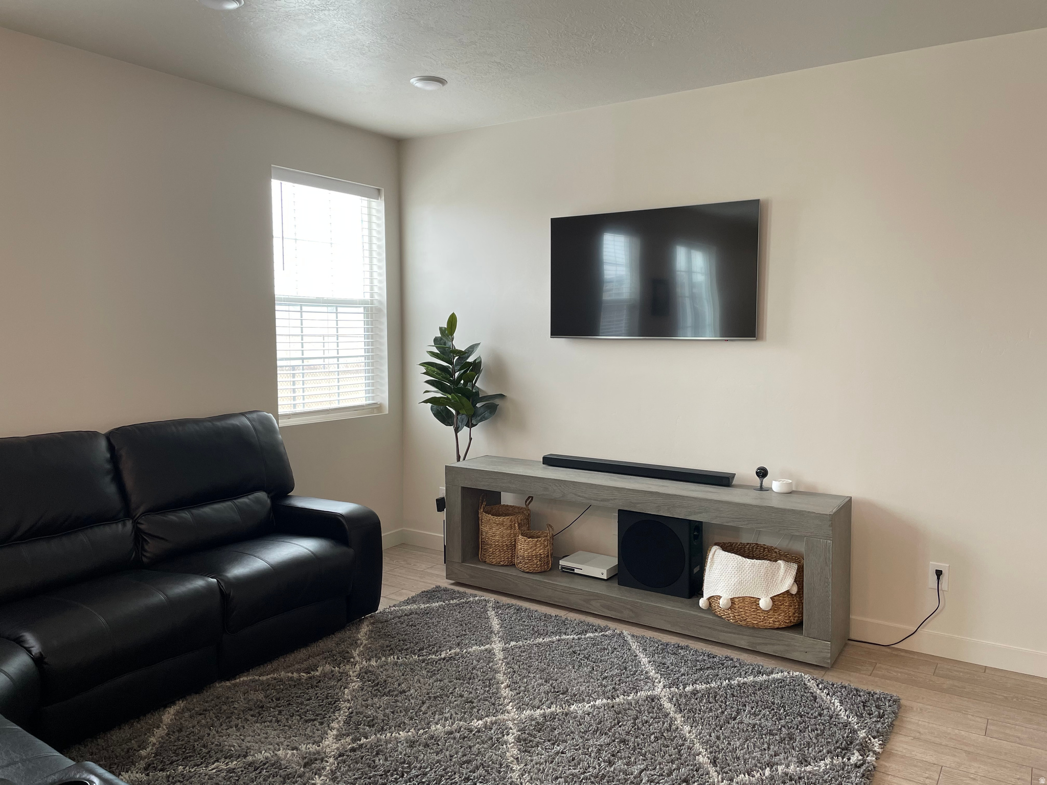 MONTEREY ESTATES - Residential