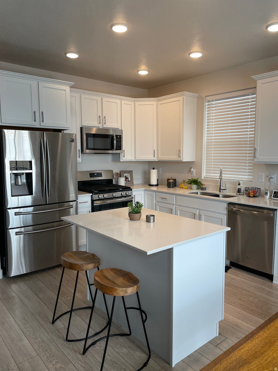 MONTEREY ESTATES - Residential