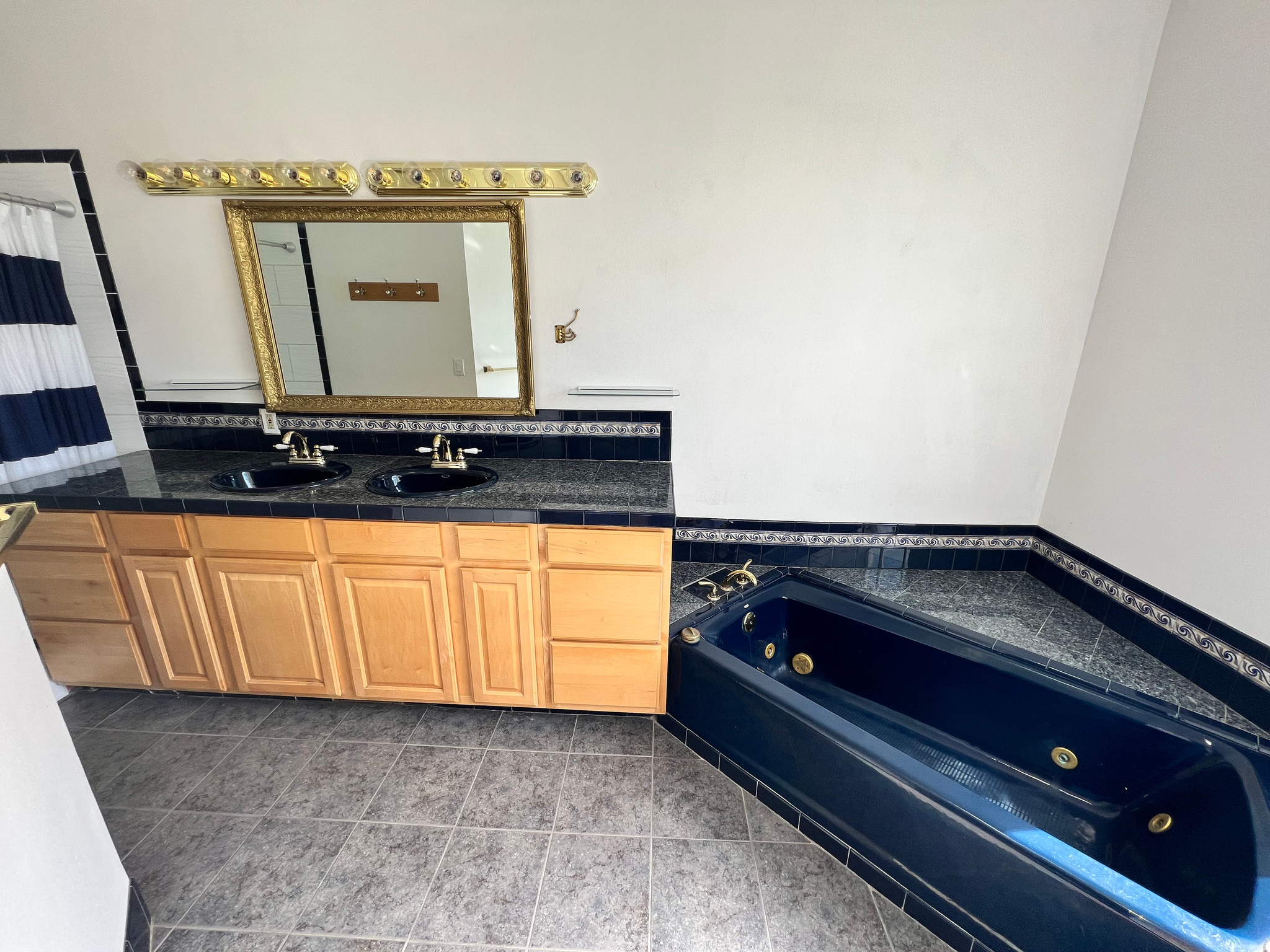 BROOKTREE - Residential