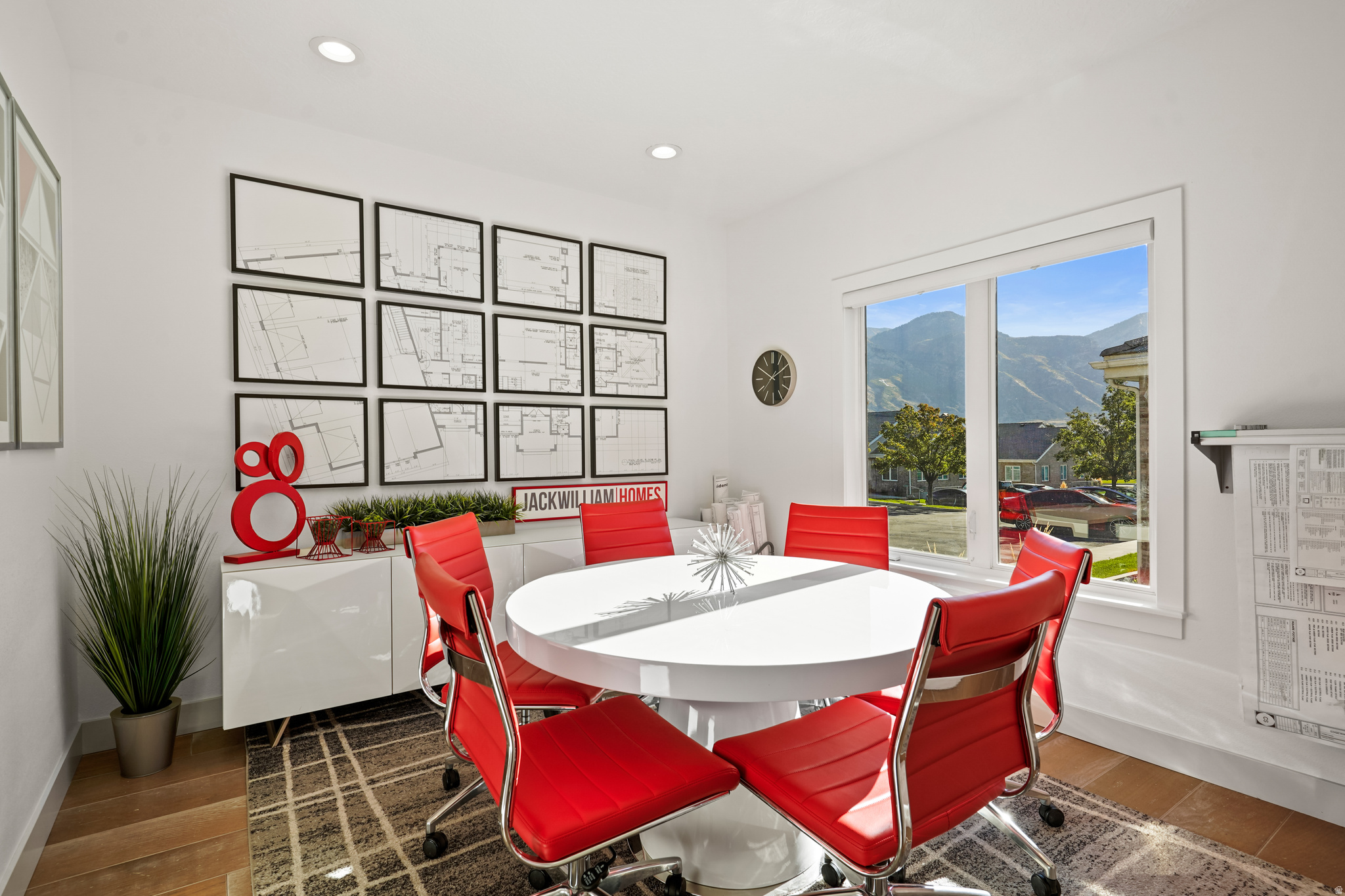 PINNACLE PARK - Commercial Sale