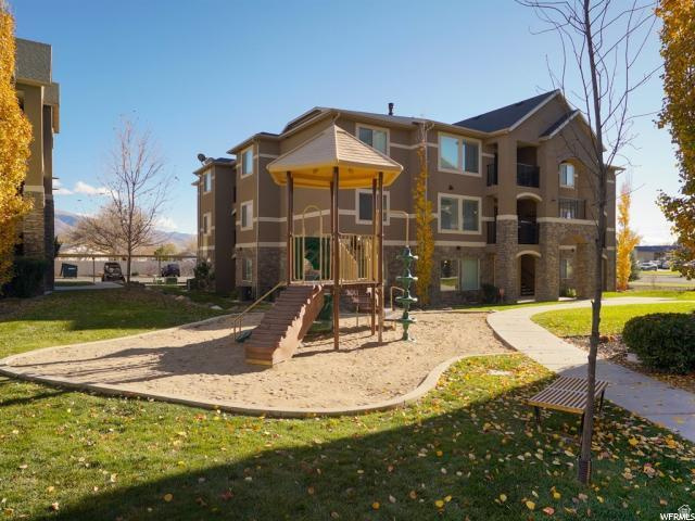 CREEKSIDE VILLAGE - Residential