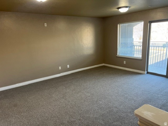 CREEKSIDE VILLAGE - Residential
