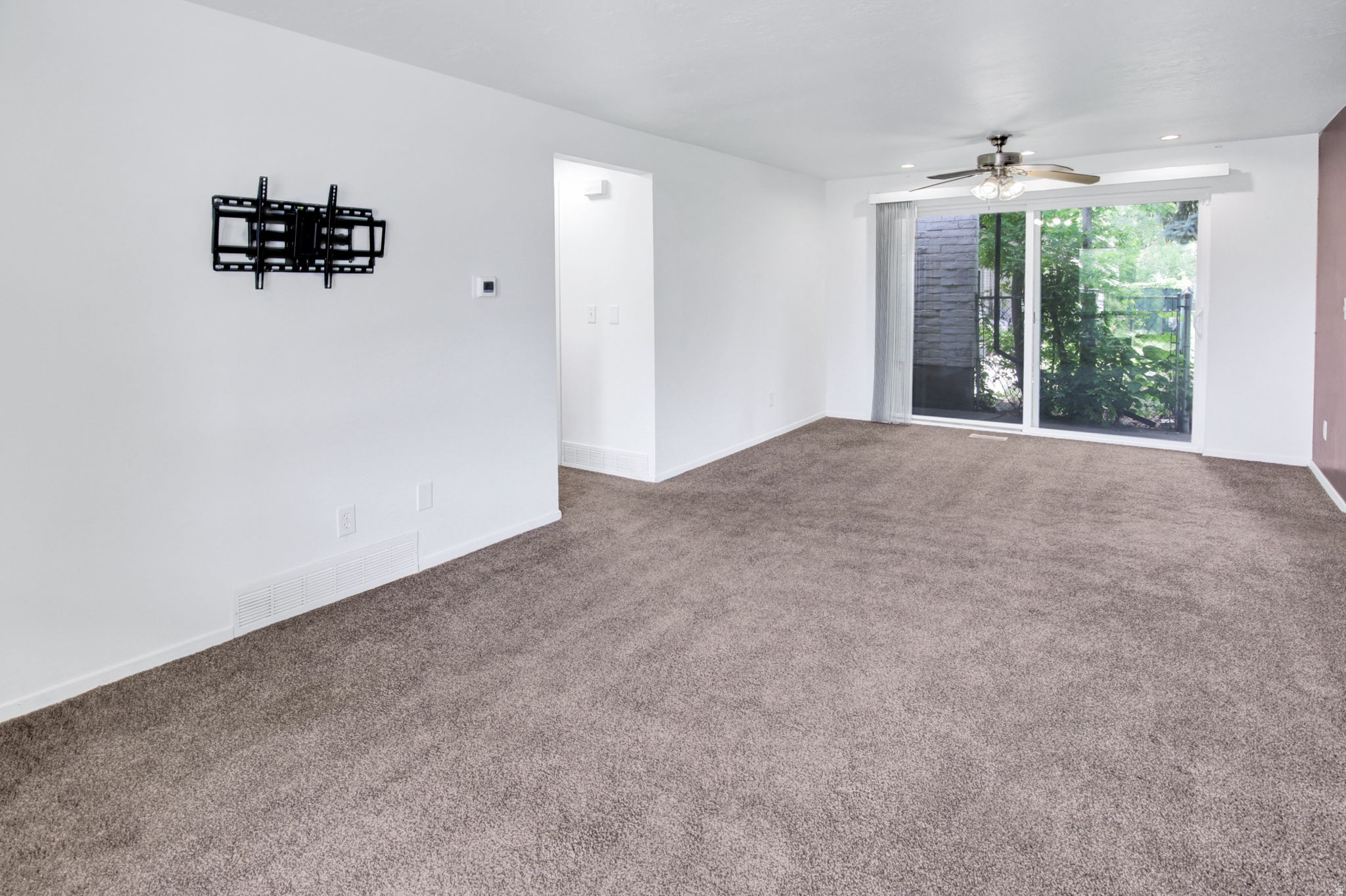 BEL AIR CONDO - Residential