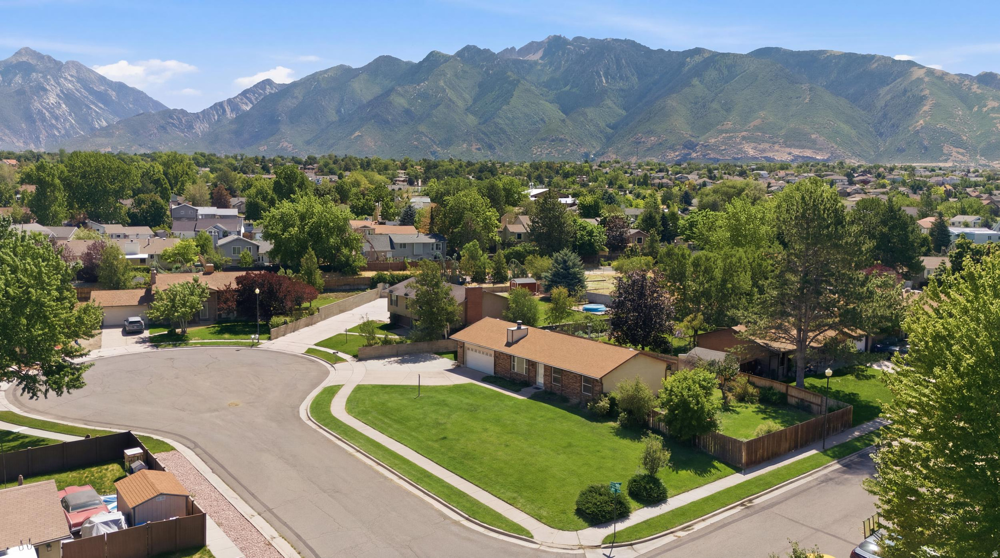 STORM MOUNTAIN TERRACE #8 - Residential
