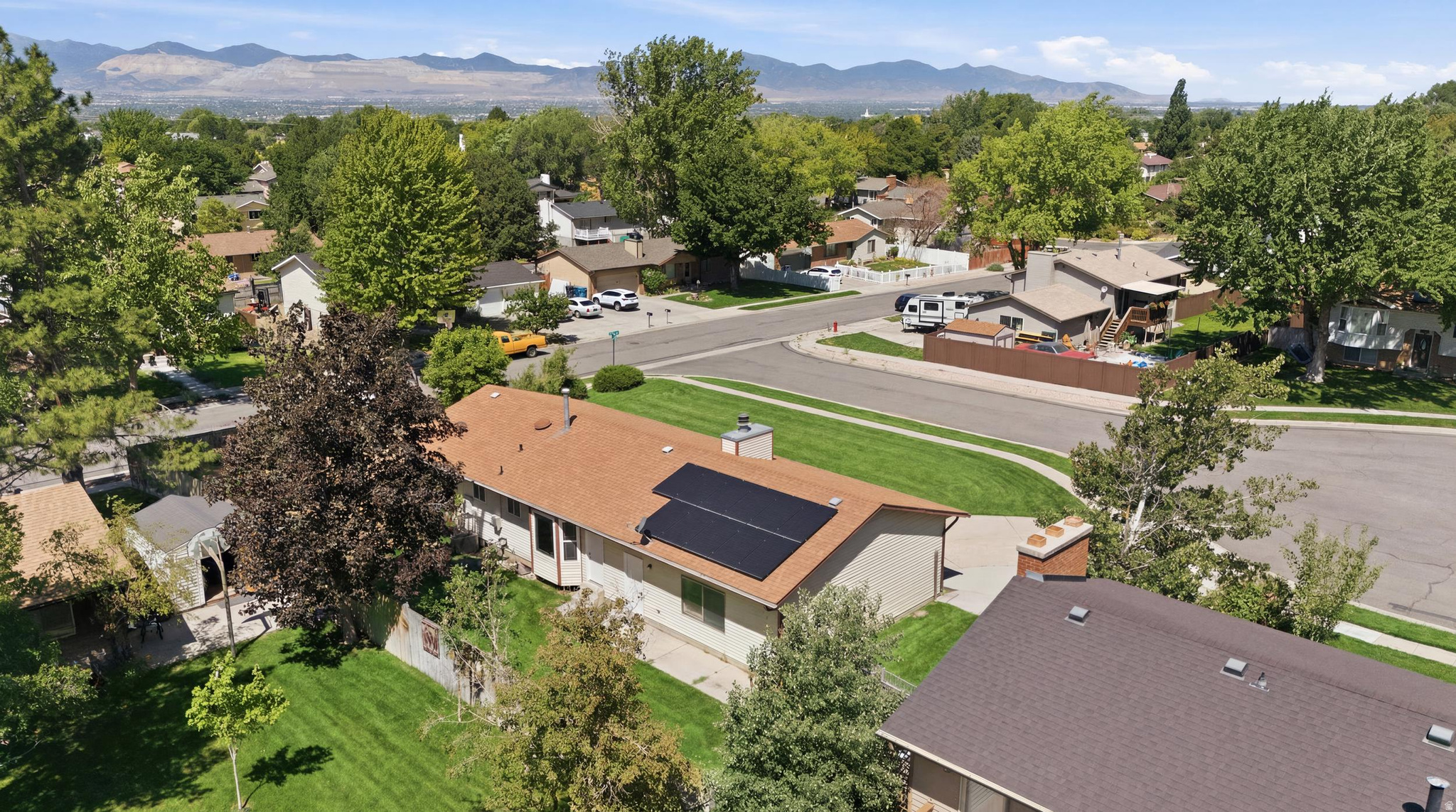 STORM MOUNTAIN TERRACE #8 - Residential