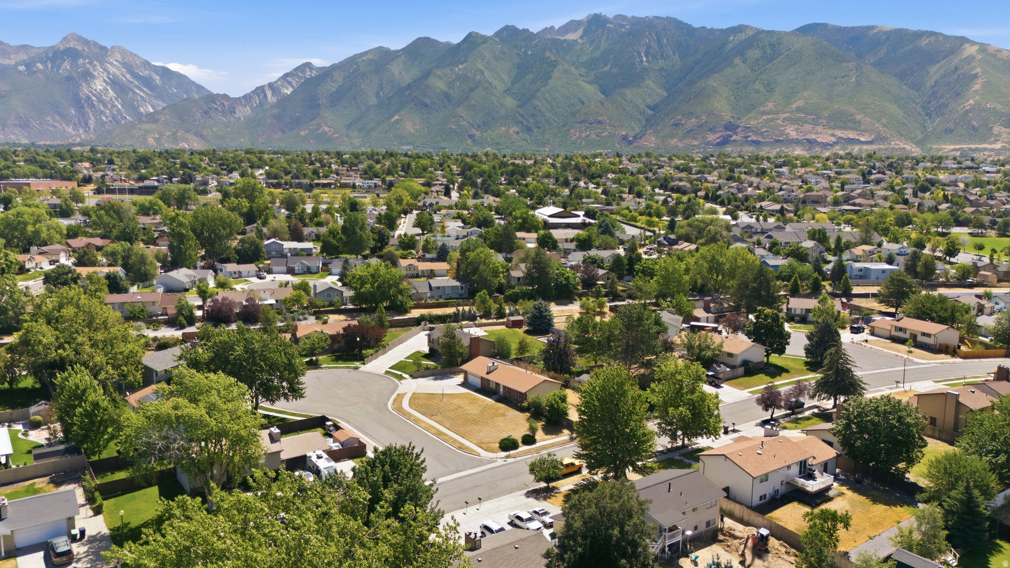 STORM MOUNTAIN TERRACE #8 - Residential
