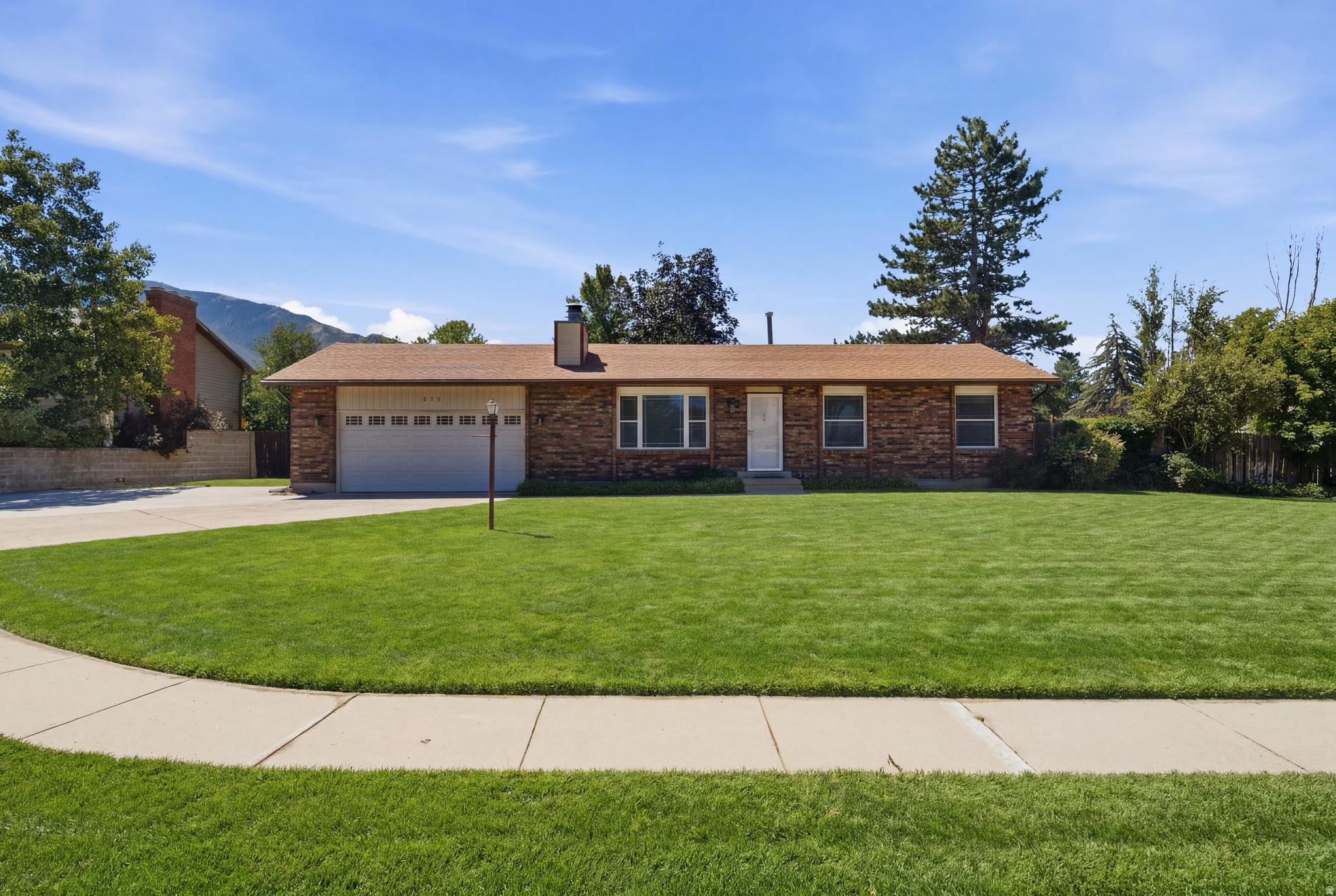 STORM MOUNTAIN TERRACE #8 - Residential